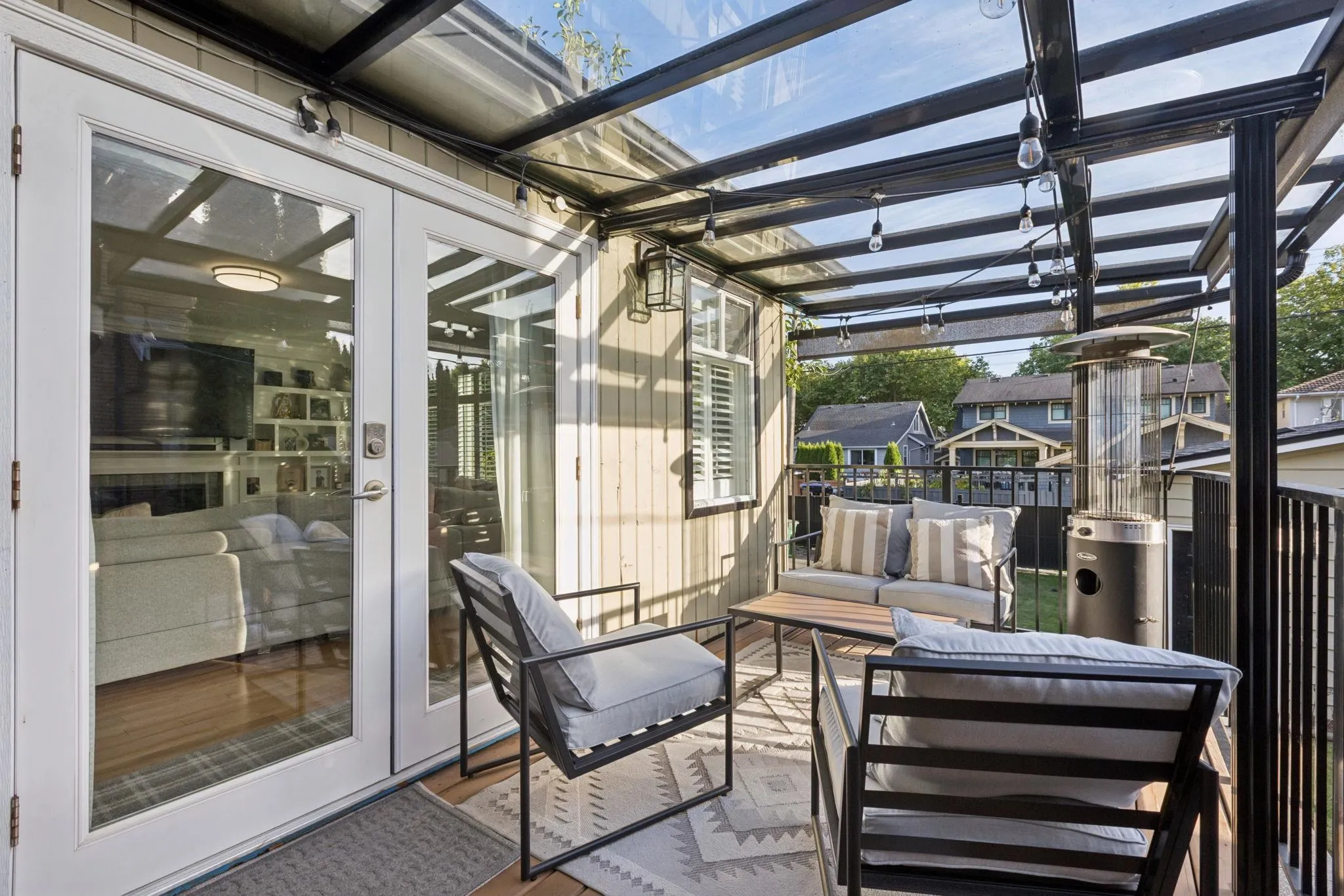 3964 Dundas Street