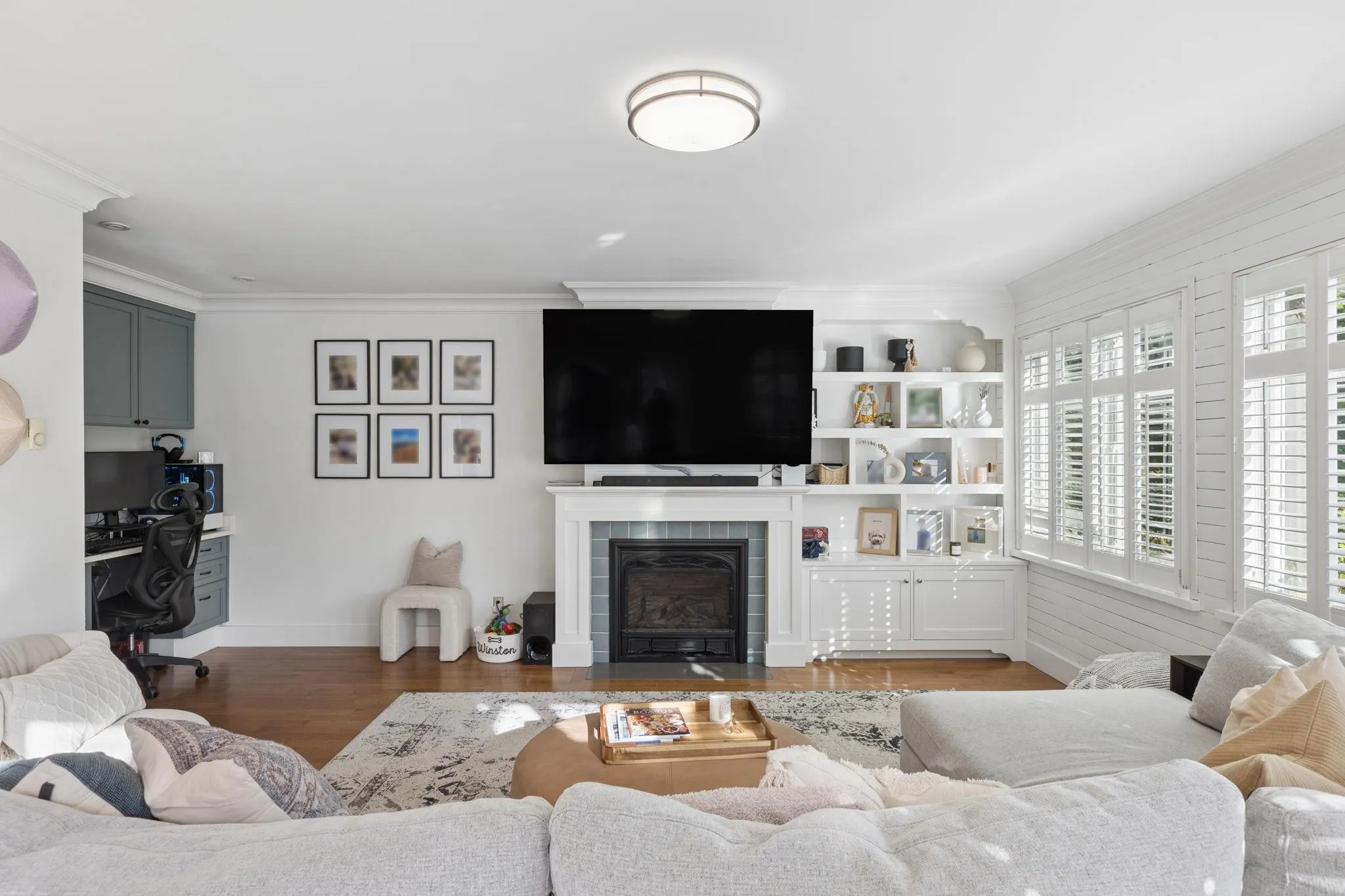 3964 Dundas Street