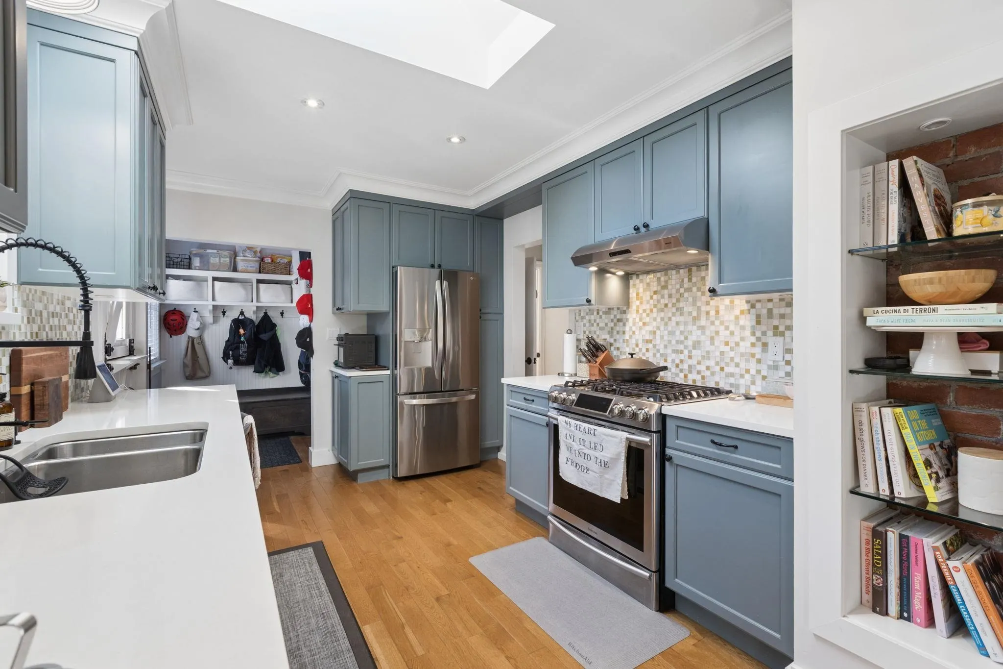 3964 Dundas Street