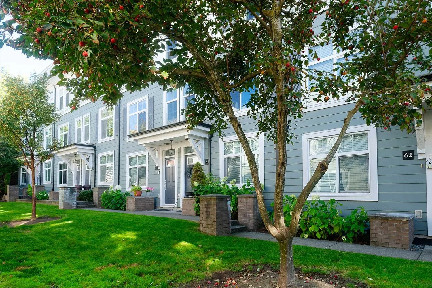 15833 26 Avenue #61