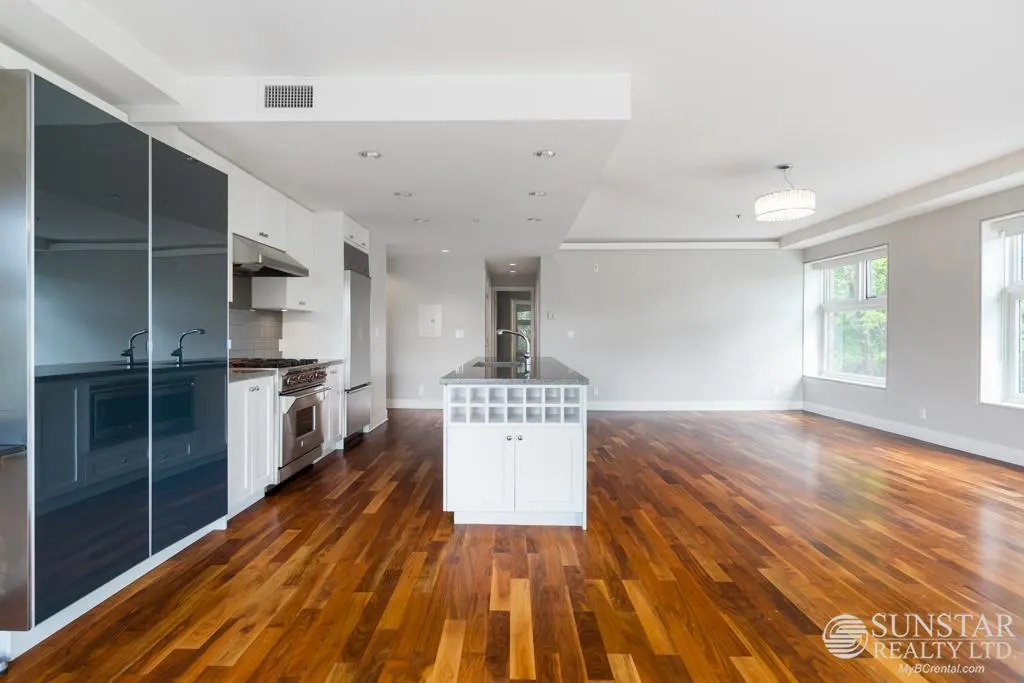 1477 W 15th Avenue #301