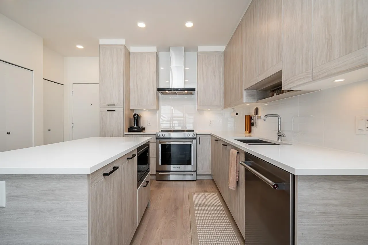 7579 16th Street #303