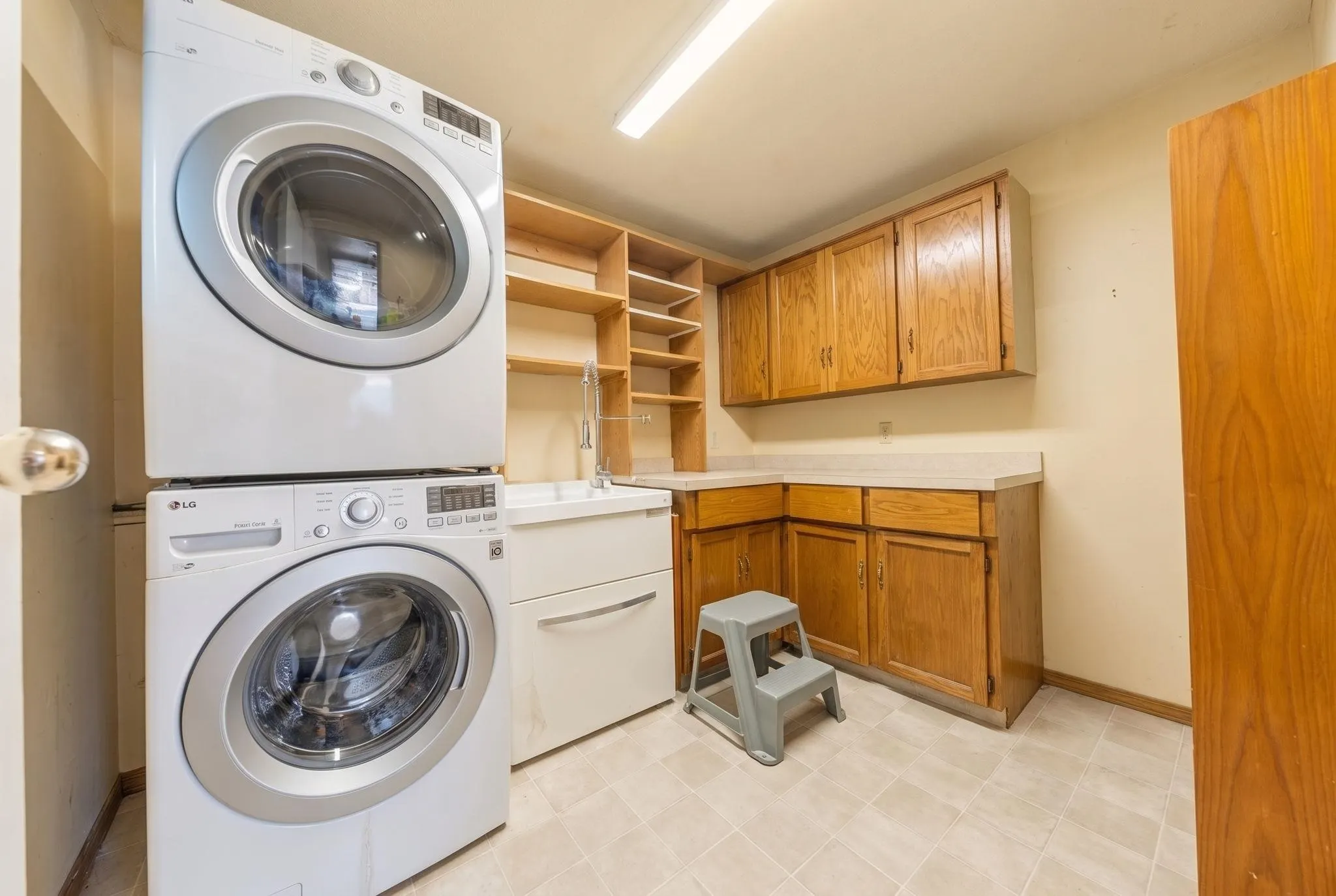 230 W 16th Street #4