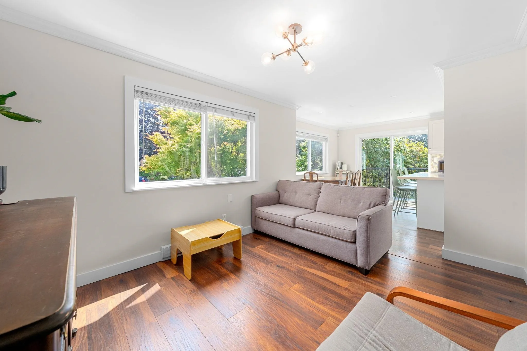 230 W 16th Street #4