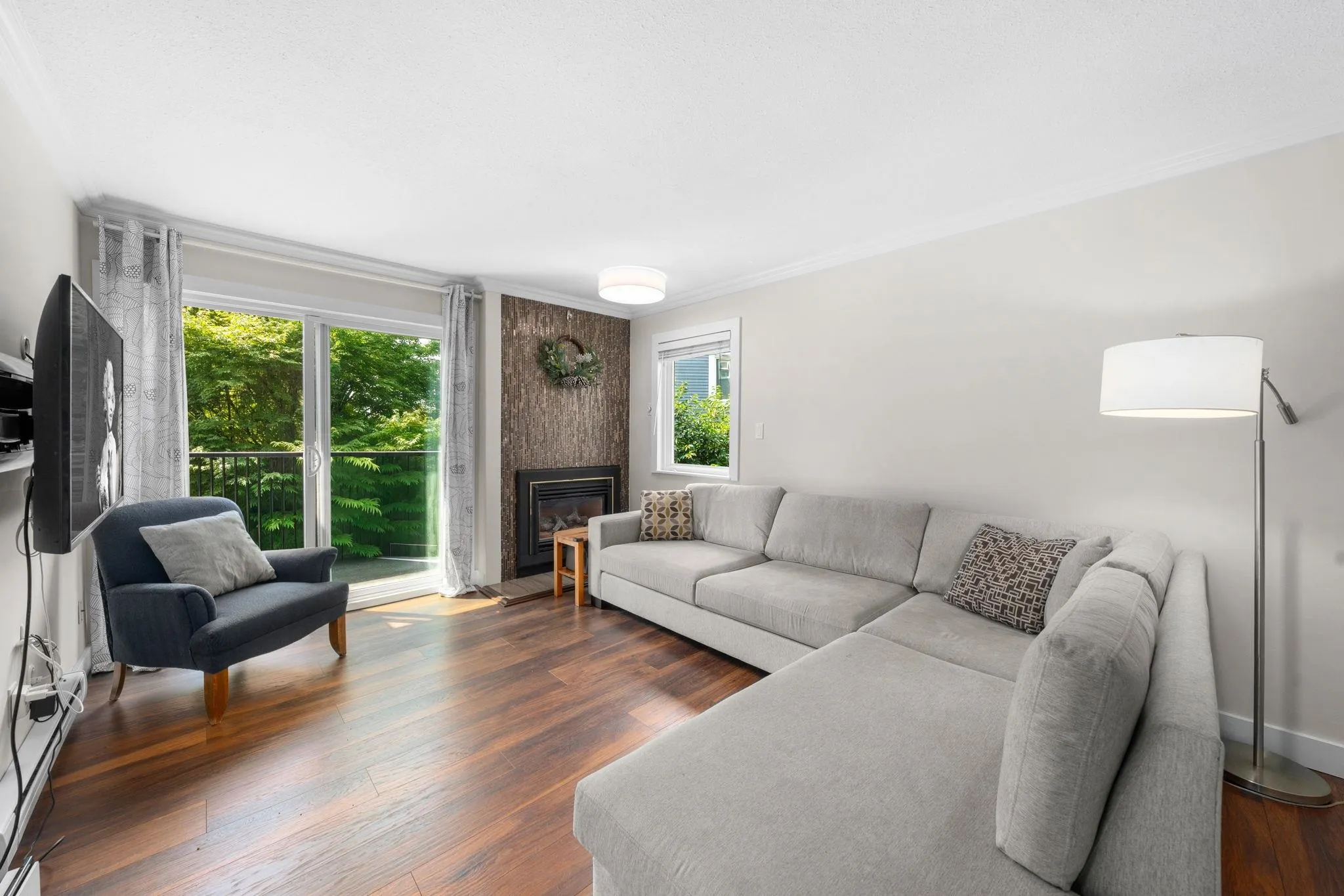 230 W 16th Street #4