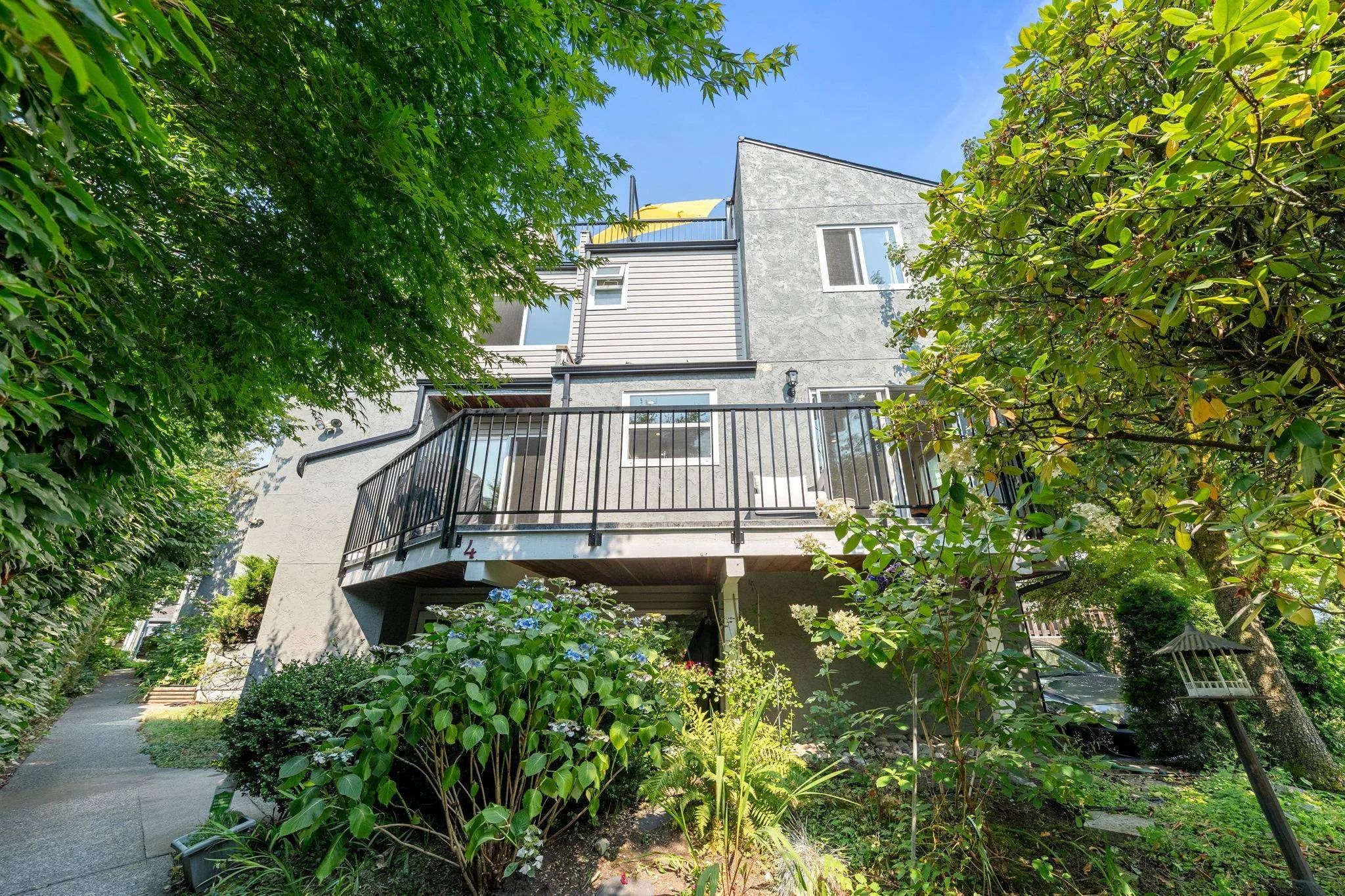 230 W 16th Street #4