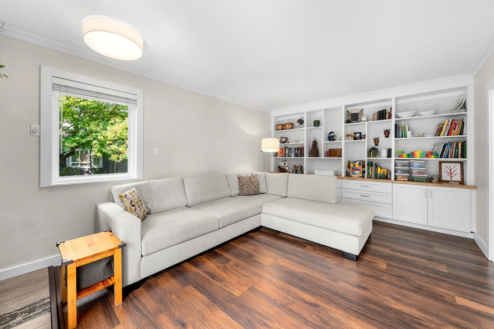 230 W 16th Street #4