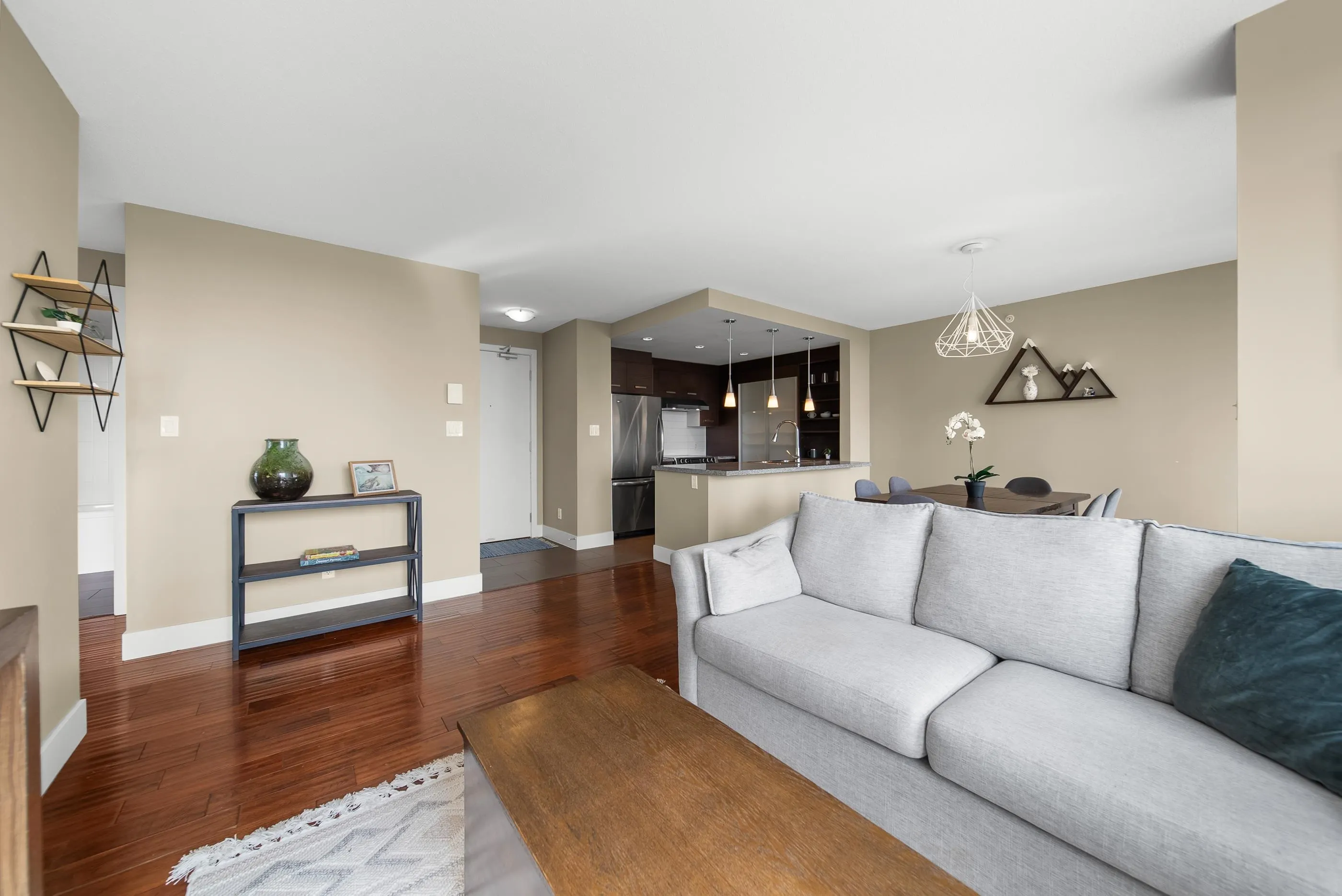 2959 Glen Drive #805