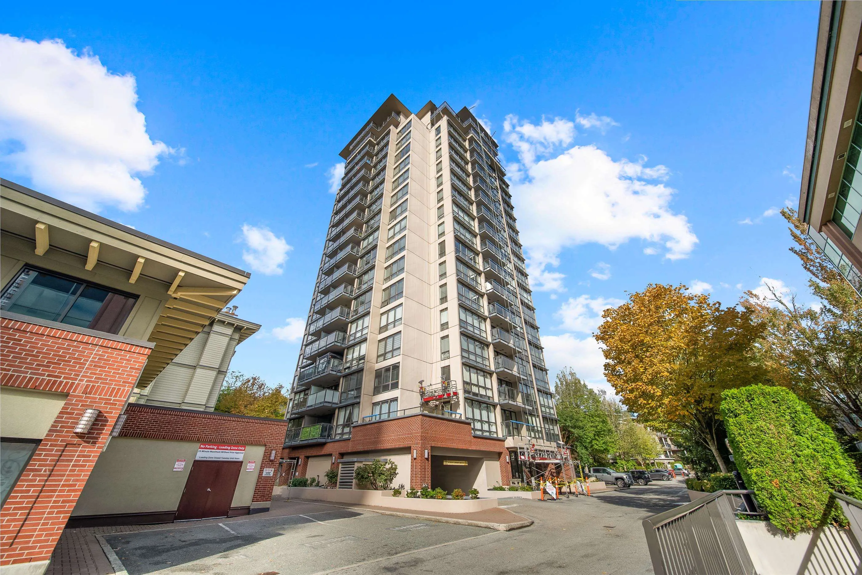 2959 Glen Drive #805