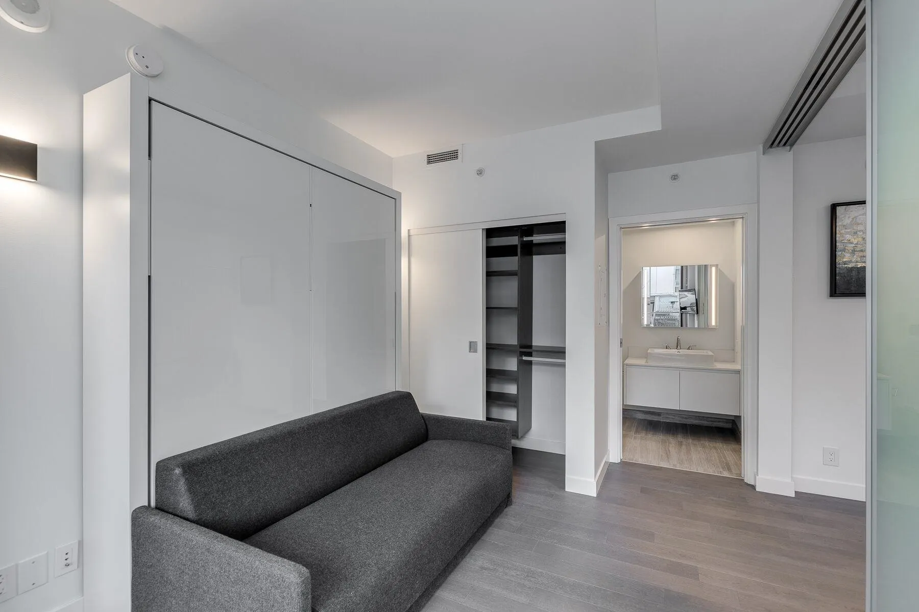 1480 Howe Street #203