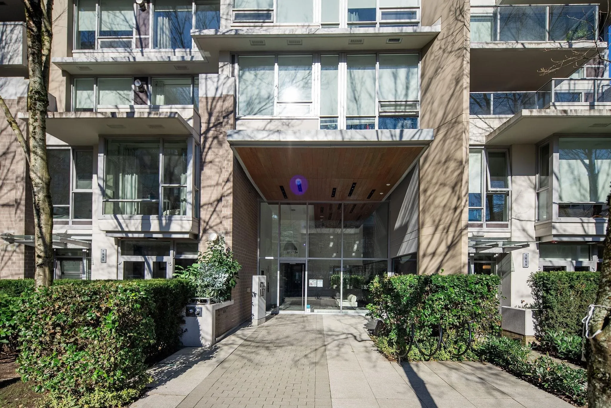 1675 W 8 Avenue #504