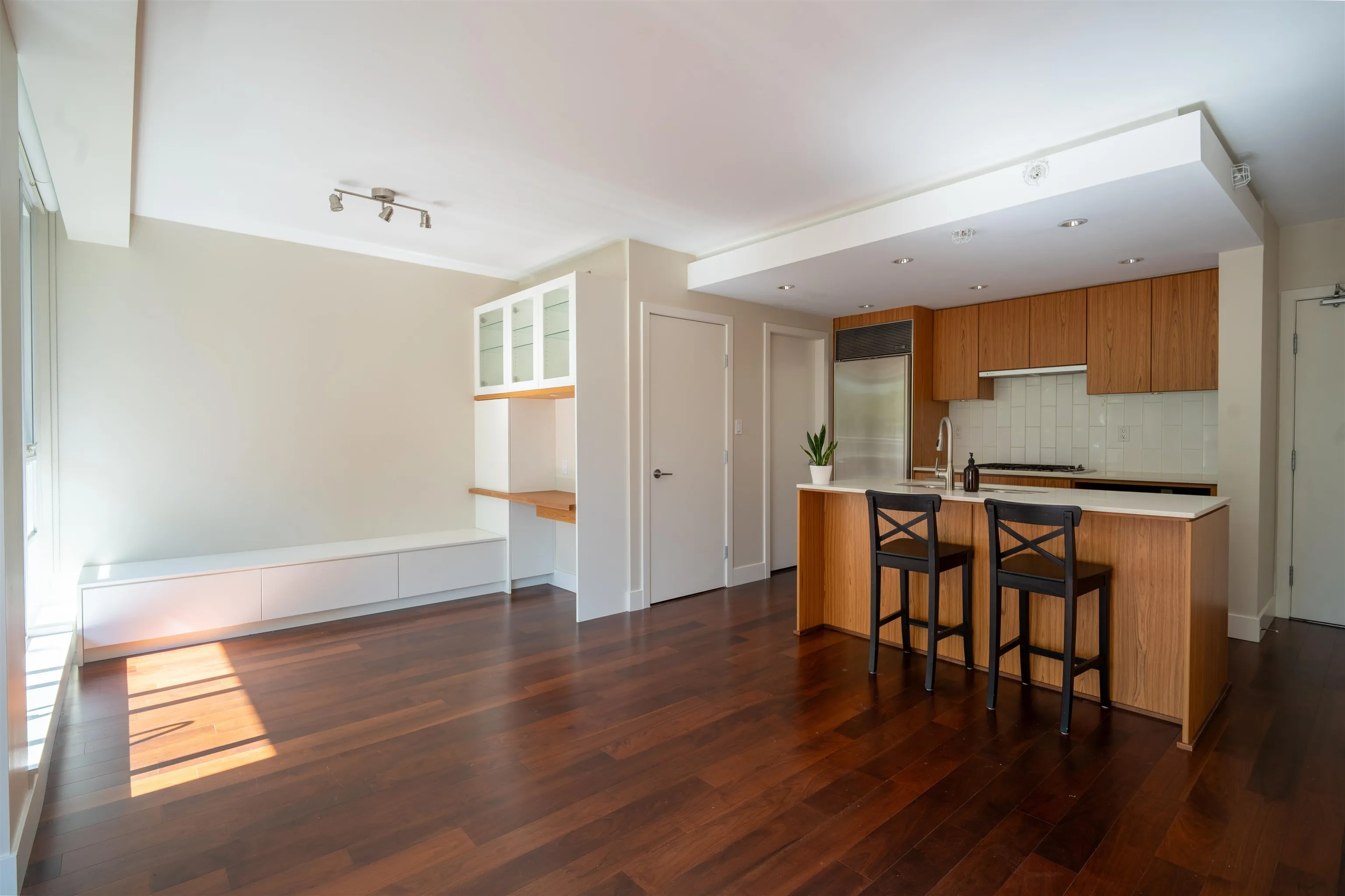 1675 W 8 Avenue #504