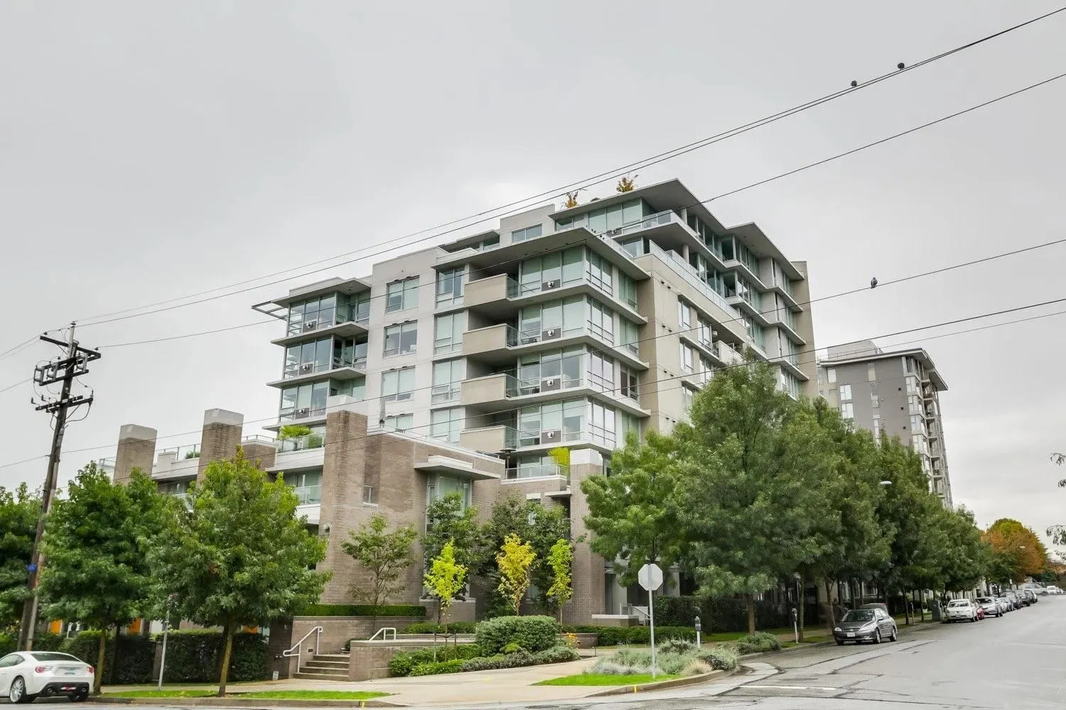 1675 W 8 Avenue #504