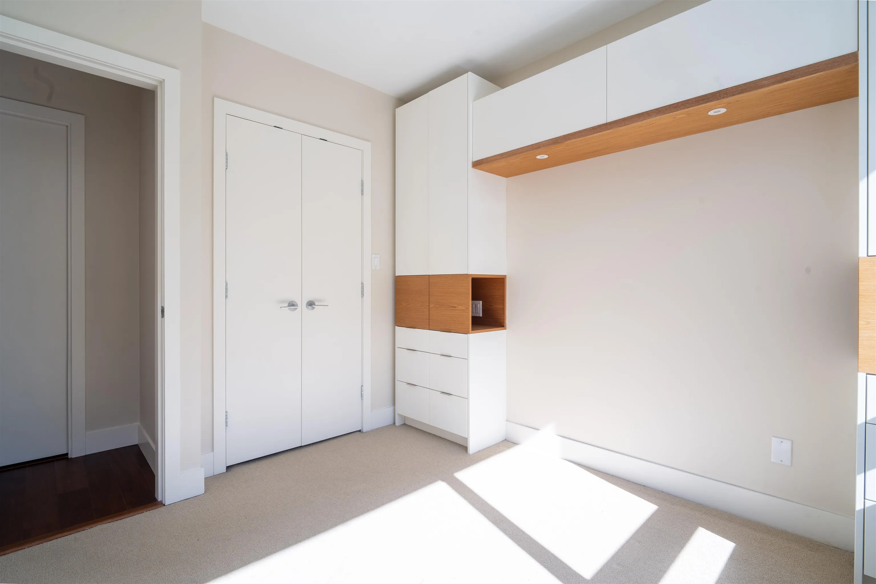 1675 W 8 Avenue #504