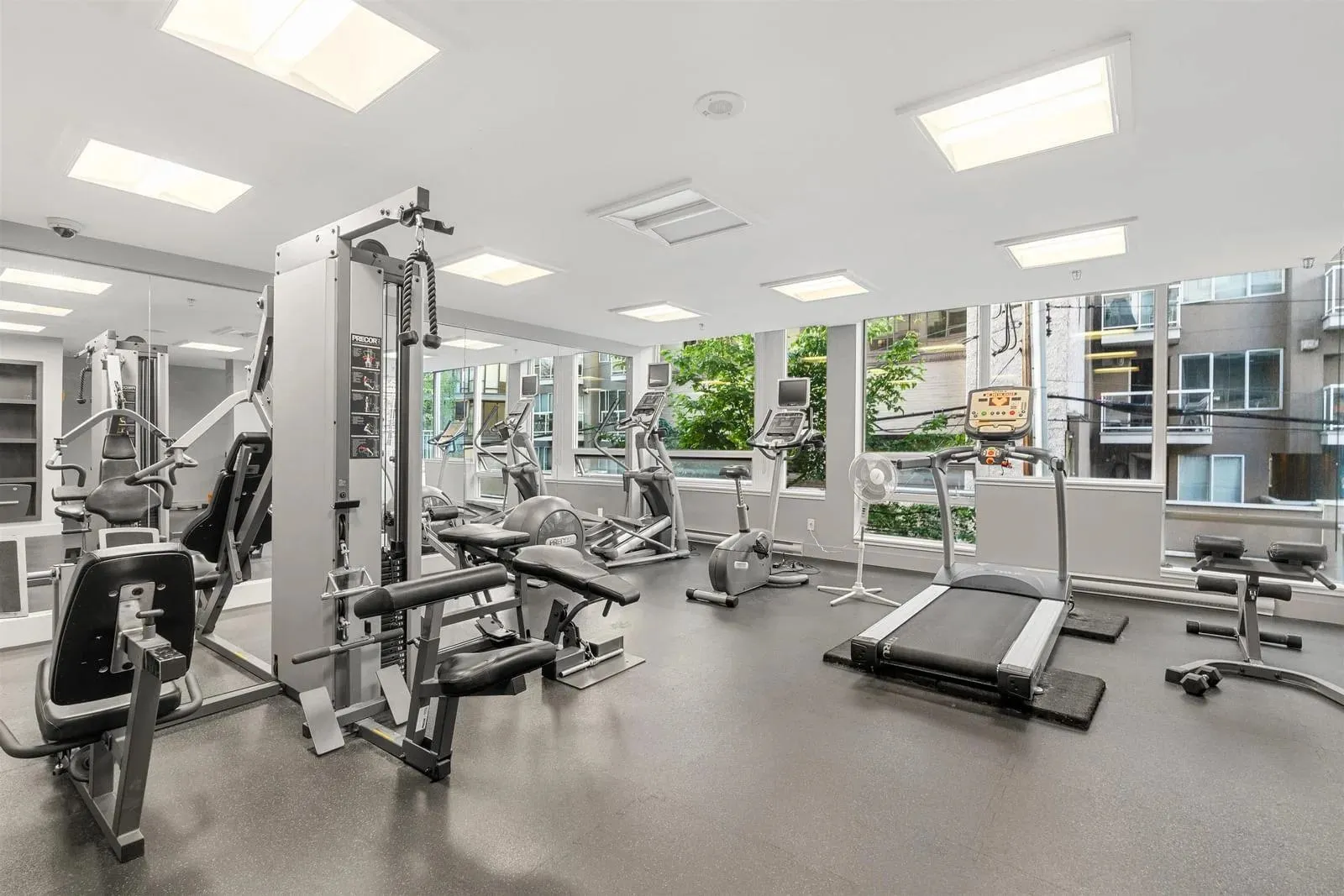 1675 W 8 Avenue #504