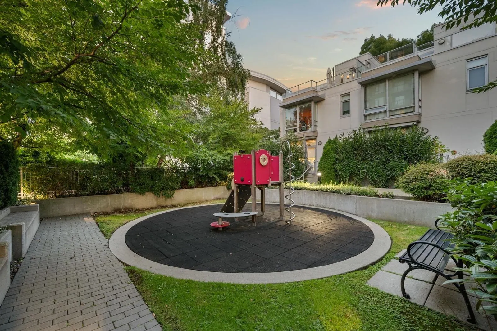1675 W 8 Avenue #504