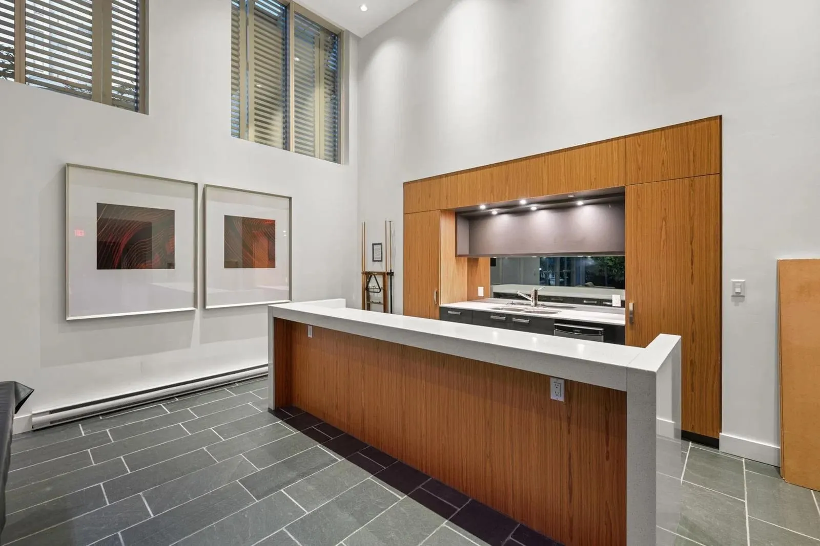 1675 W 8 Avenue #504