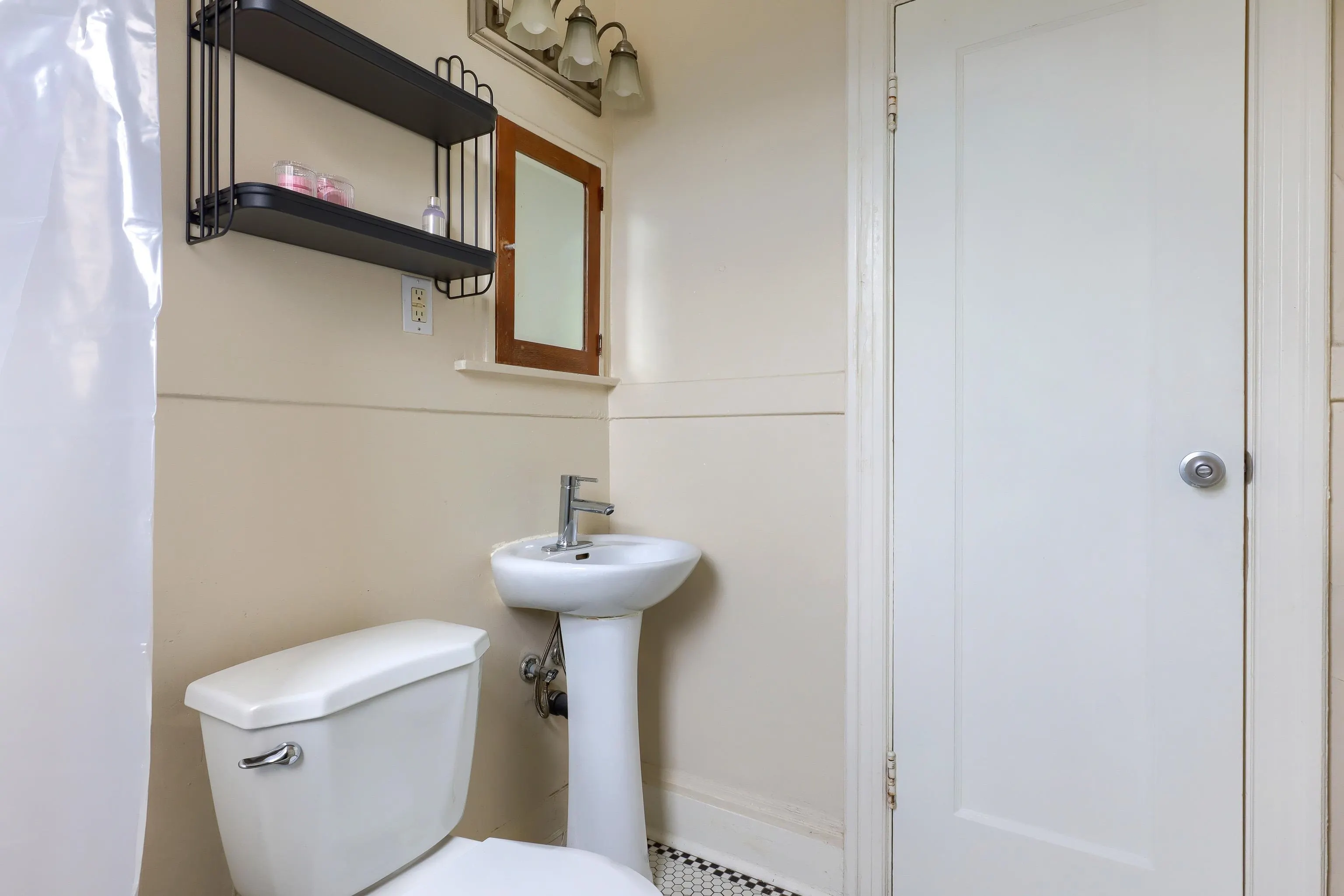 935 Jervis Street #6