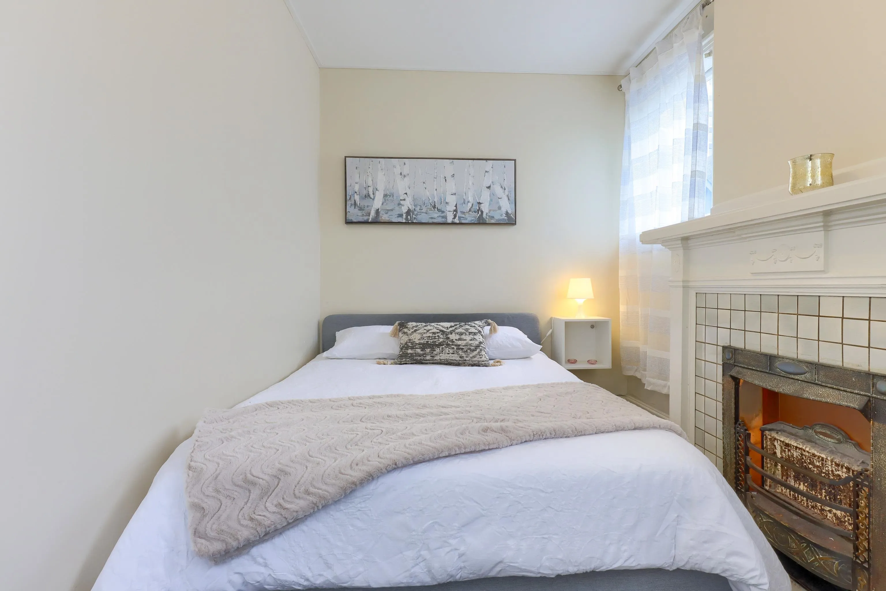 935 Jervis Street #6