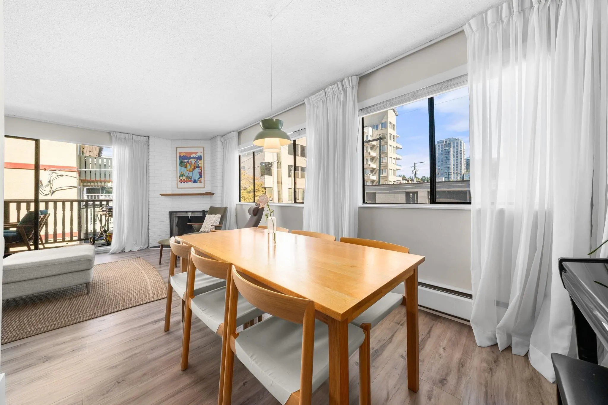 1610 Chesterfield Avenue #202