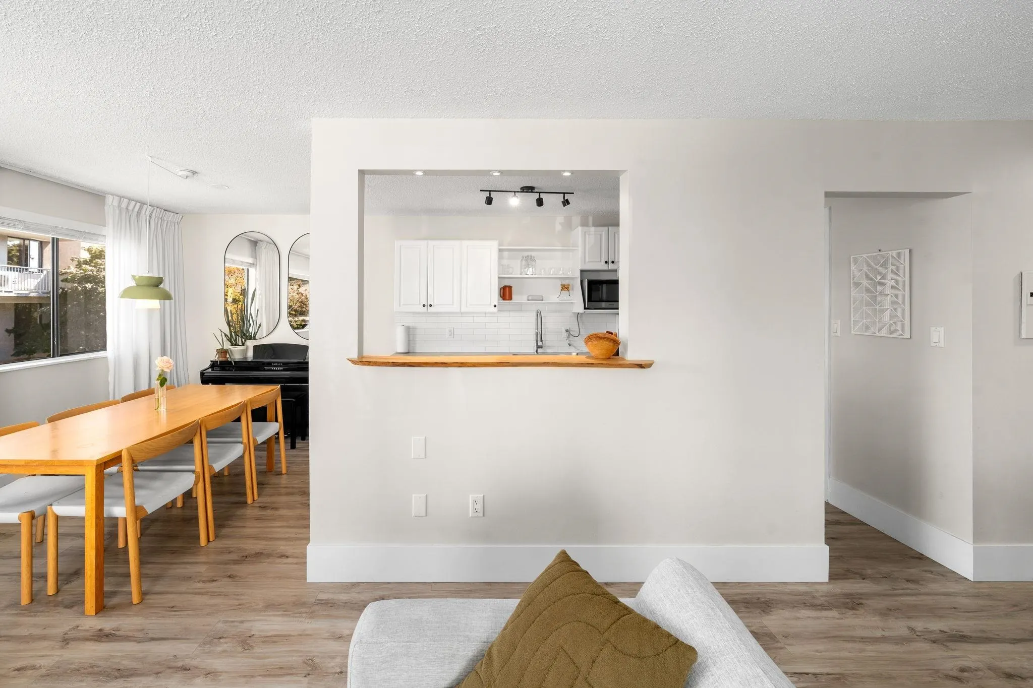 1610 Chesterfield Avenue #202