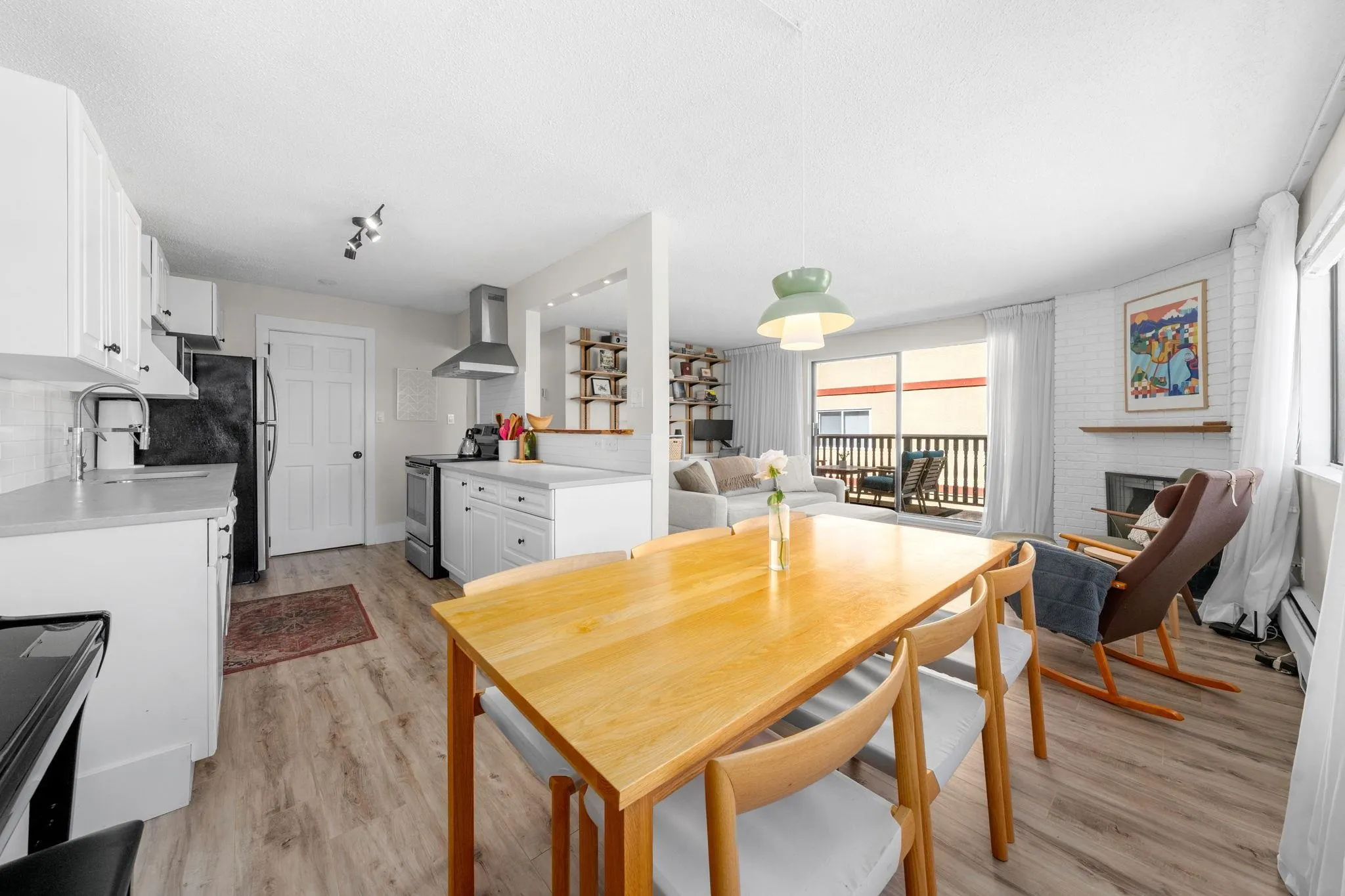 1610 Chesterfield Avenue #202