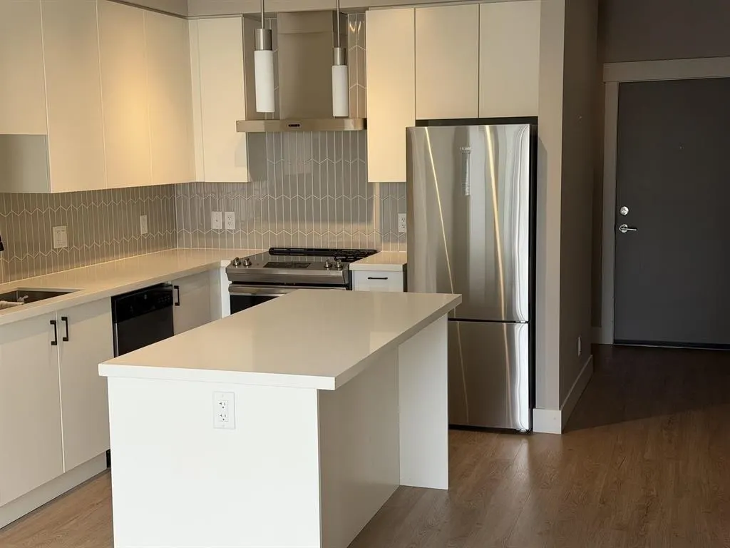 20838 78b Avenue #B302