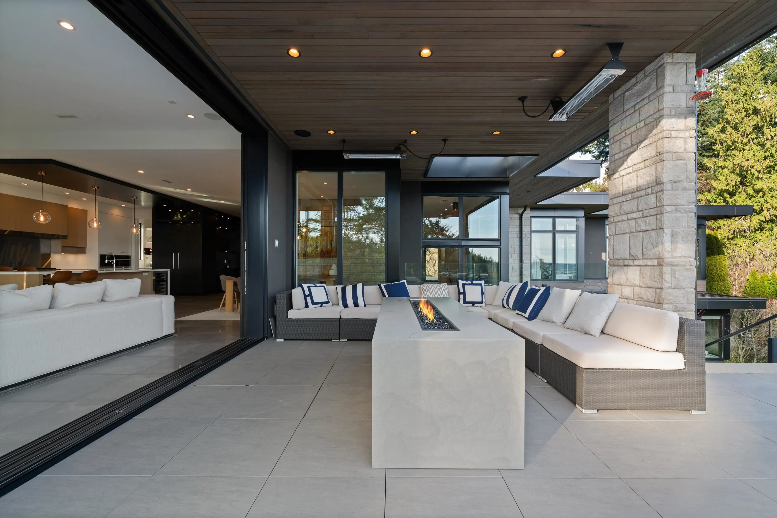 4799 Clovelly Walk