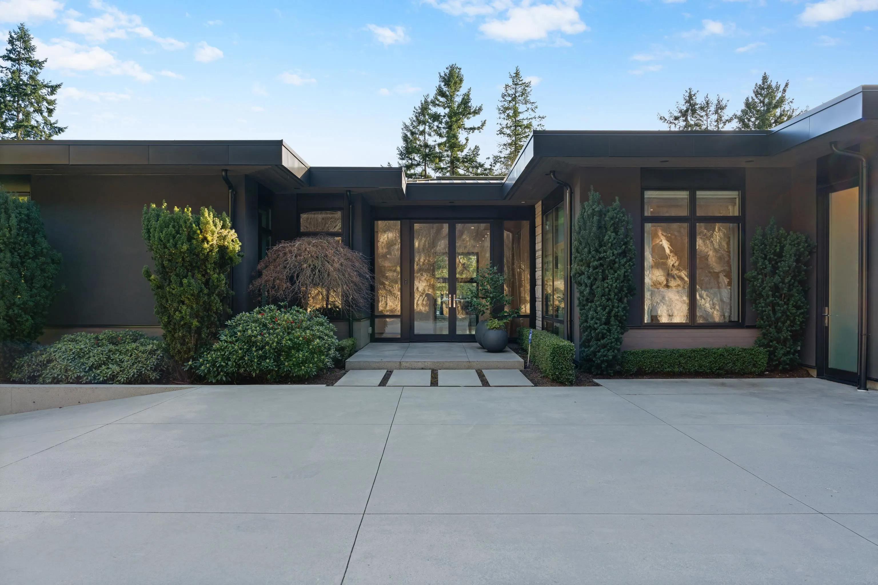 4799 Clovelly Walk