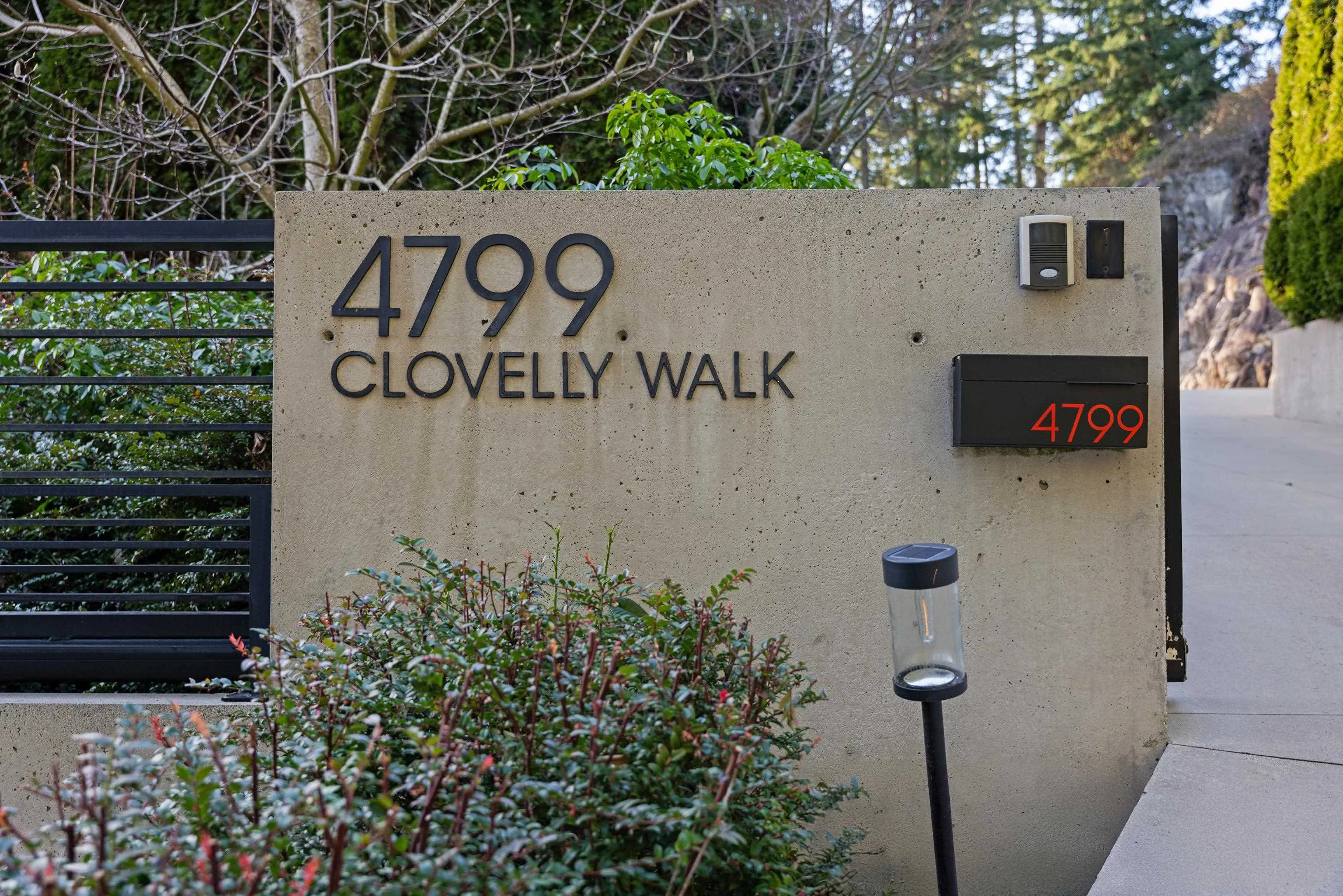 4799 Clovelly Walk