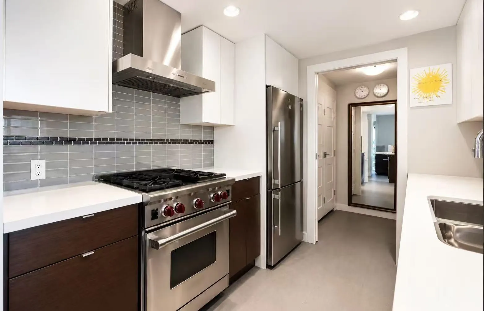 455 Beach Crescent