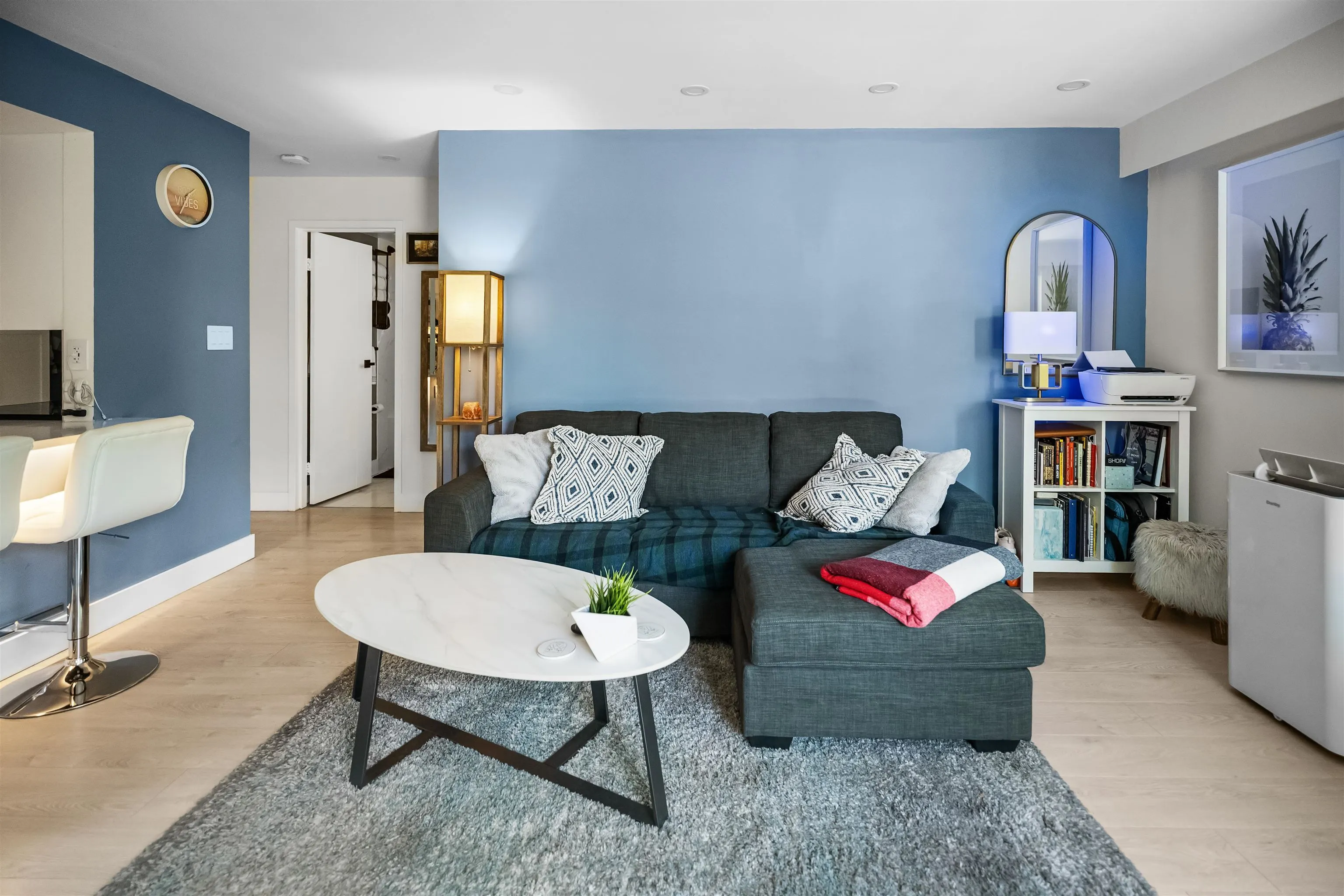 2121 W 6th Avenue #101