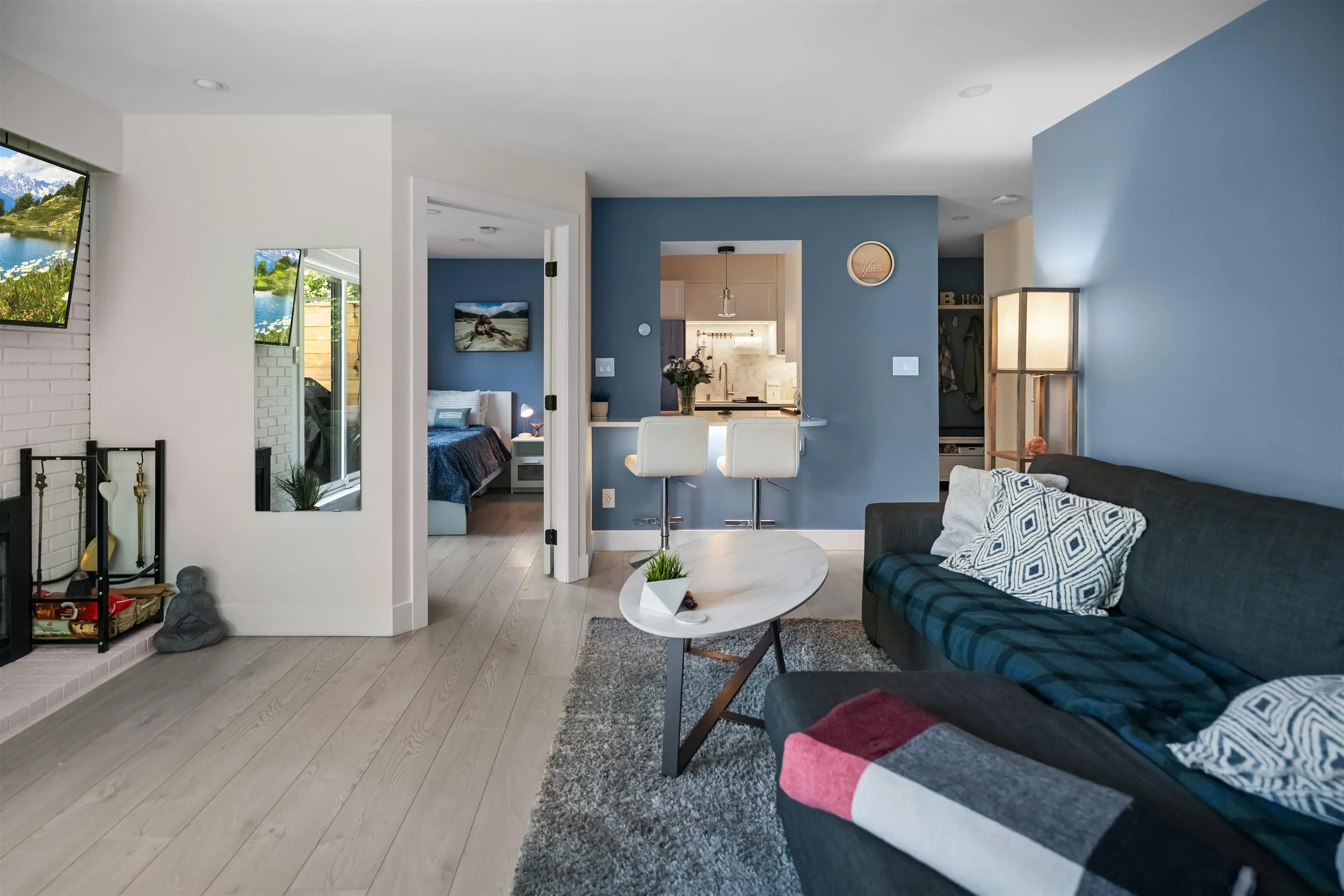 2121 W 6th Avenue #101
