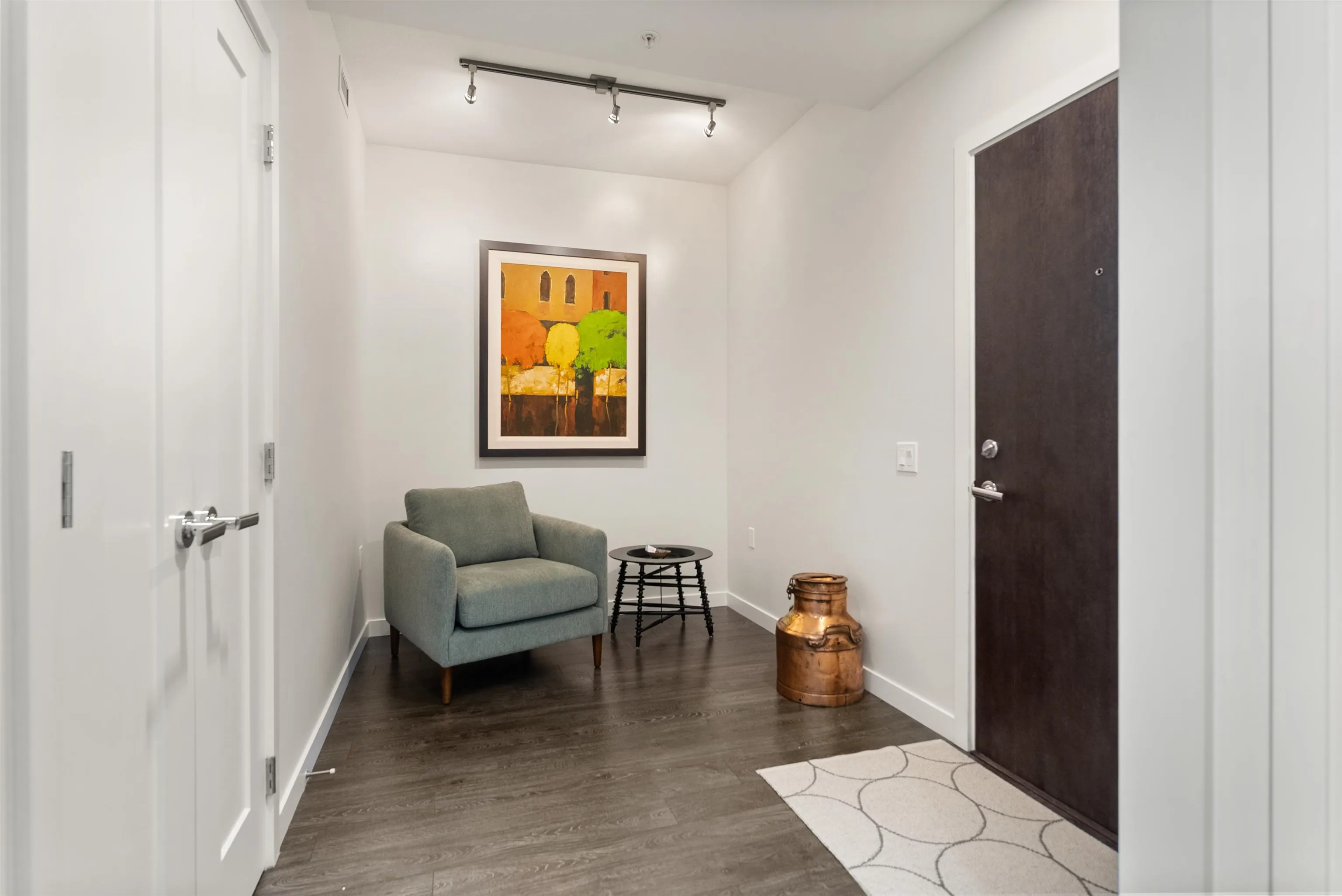 3911 Cates Landing Way #305