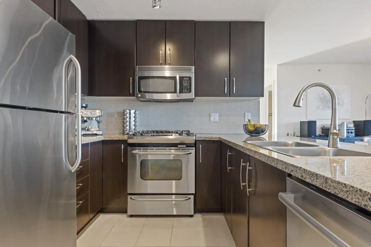 651 Nootka Way #1603