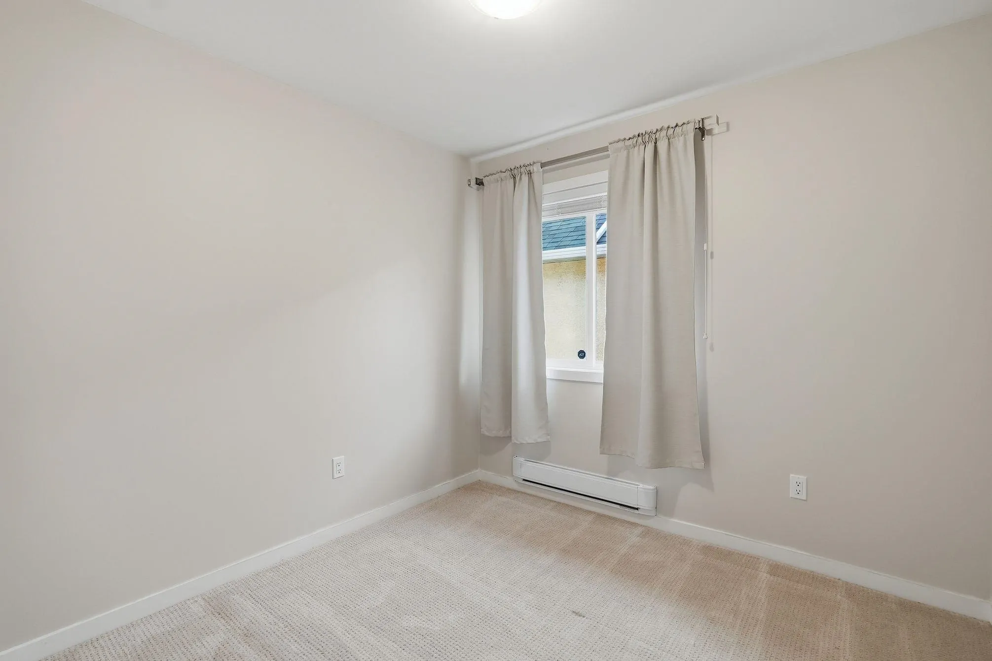 248 E 6th Street
