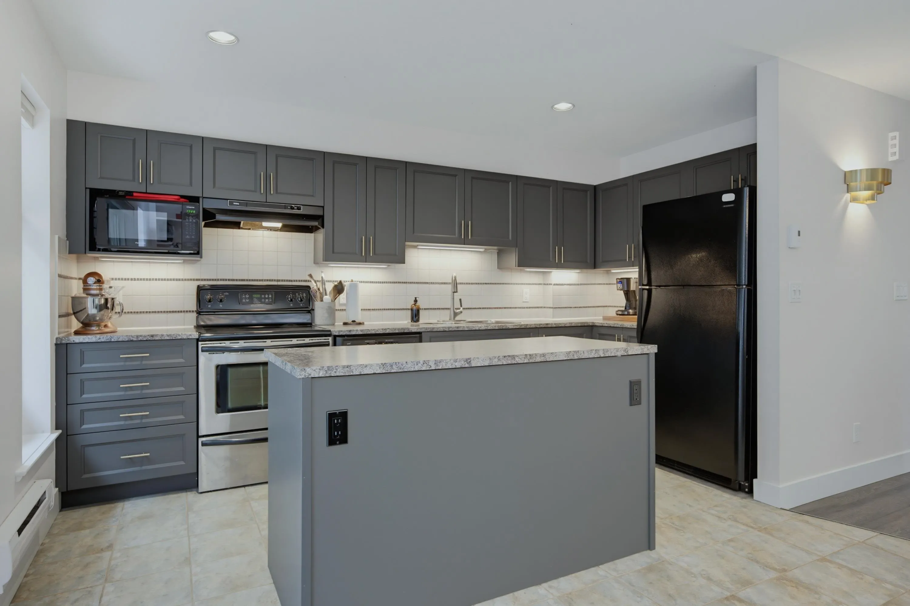 6450 199 Street #72