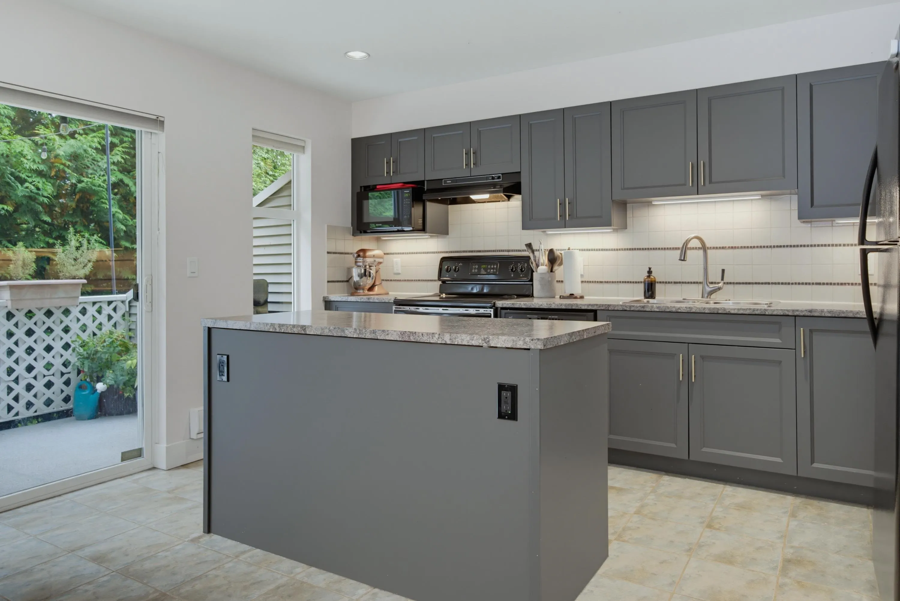 6450 199 Street #72