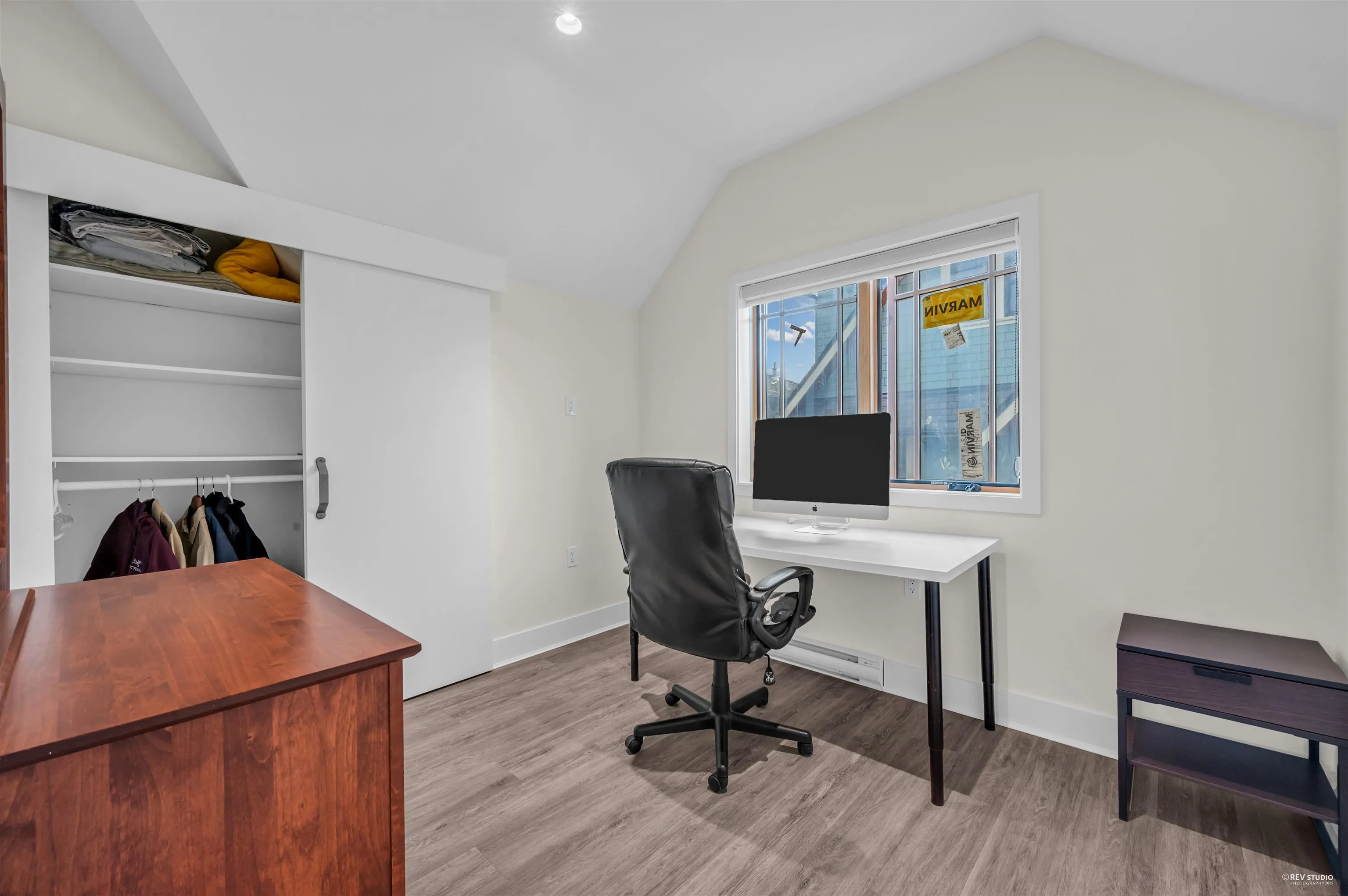 768 Garden Dr,  Bc
