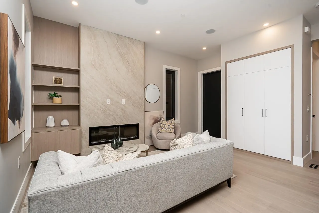 4579 W 11th Ave Avenue #2