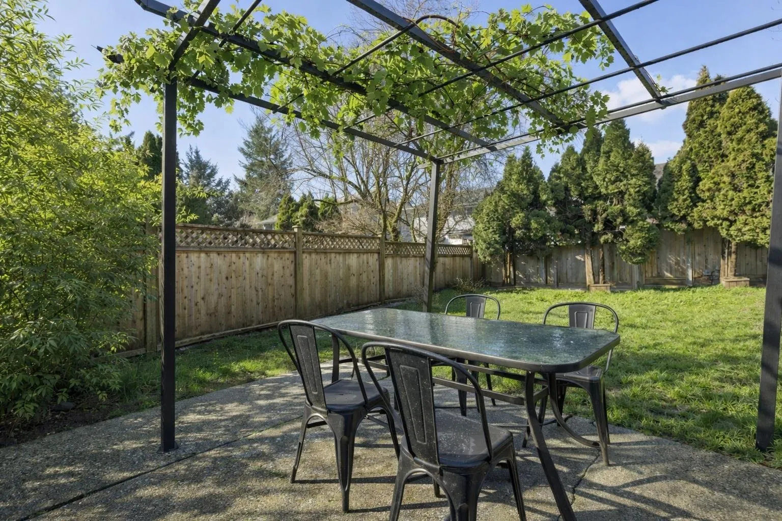 875 Porteau Place