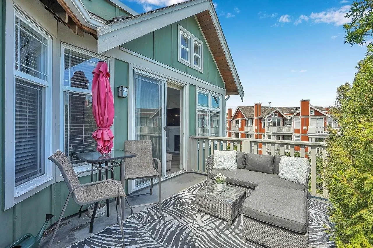 15350 16a Avenue #4th floor