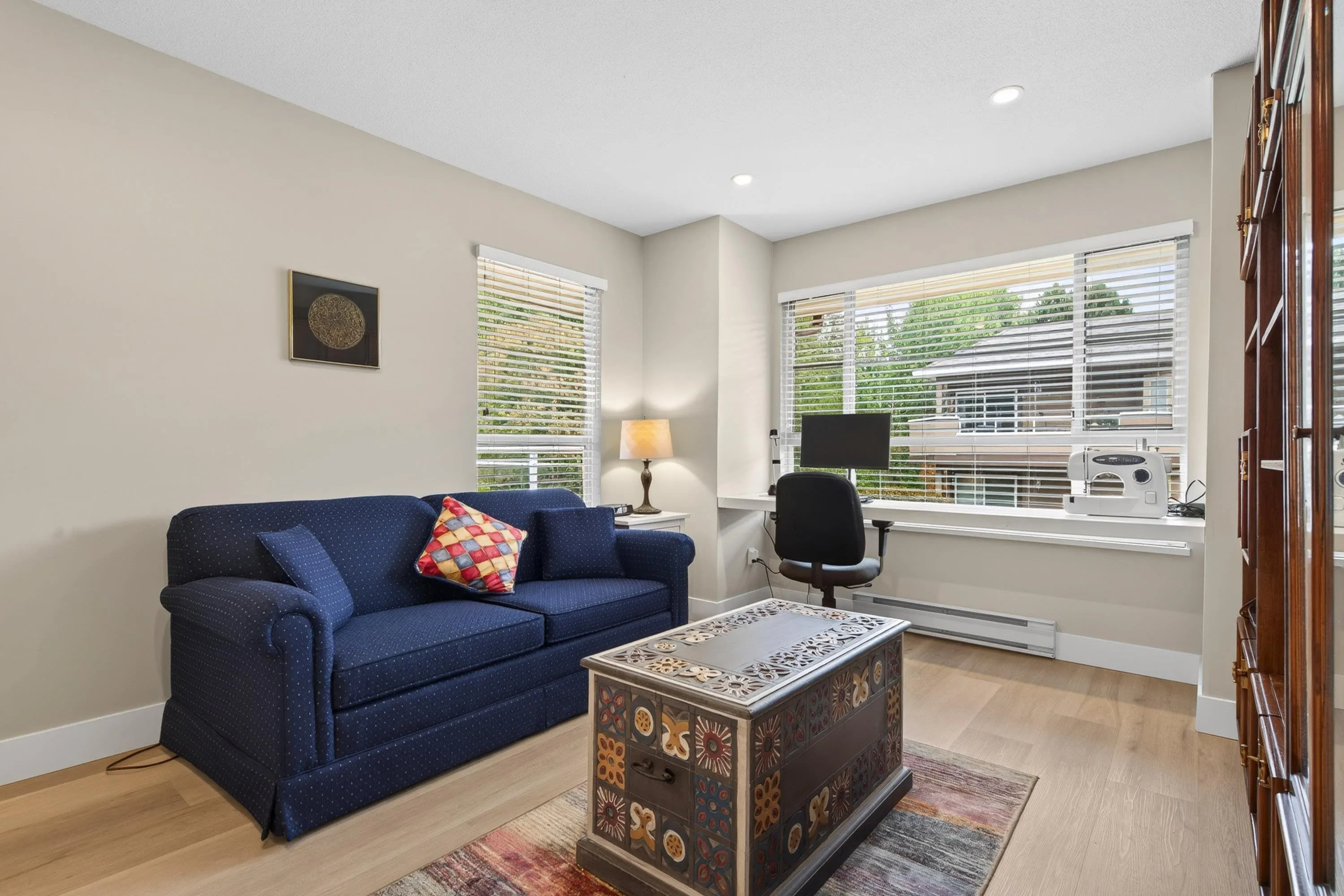 15155 22 Avenue #305