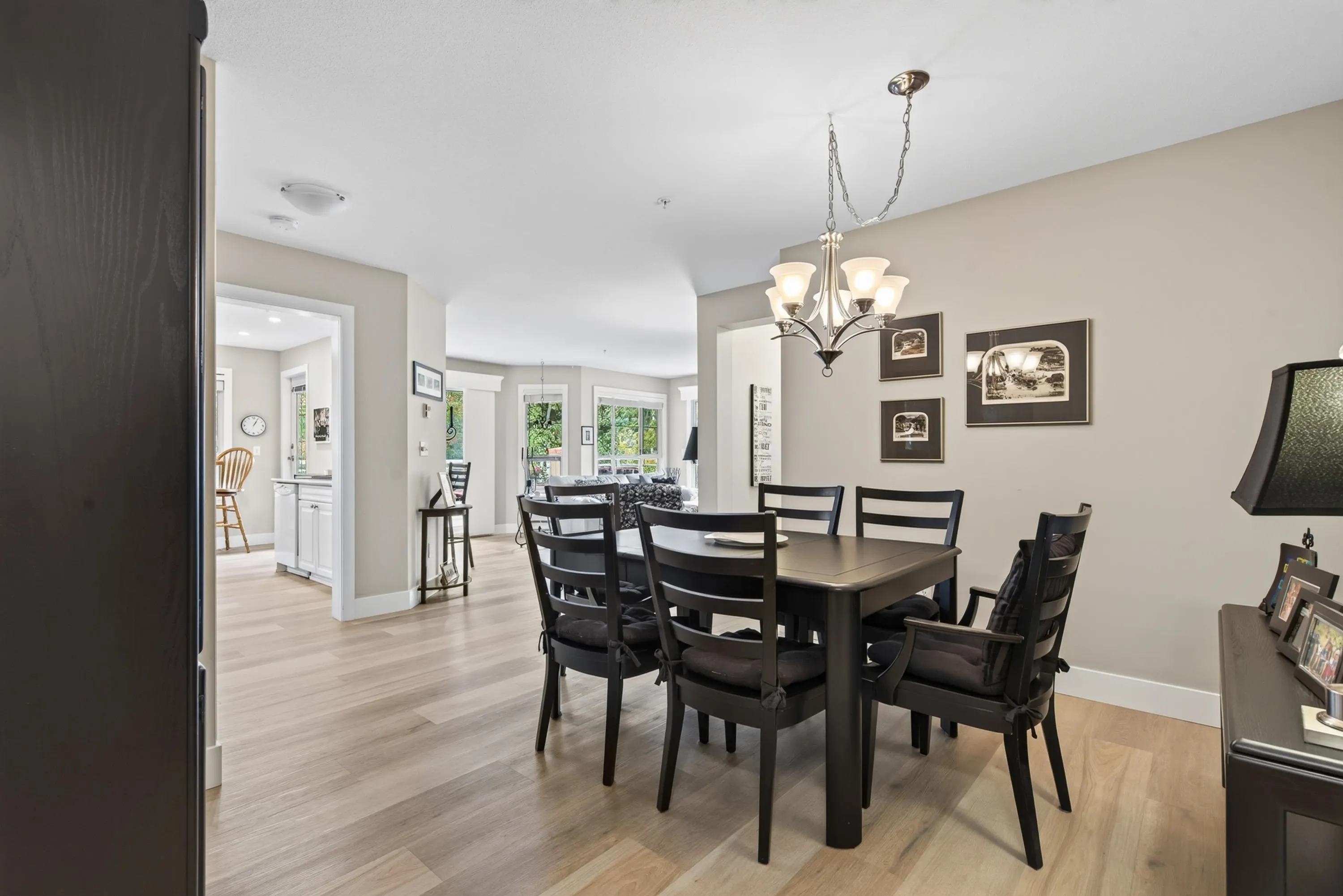 15155 22 Avenue #305