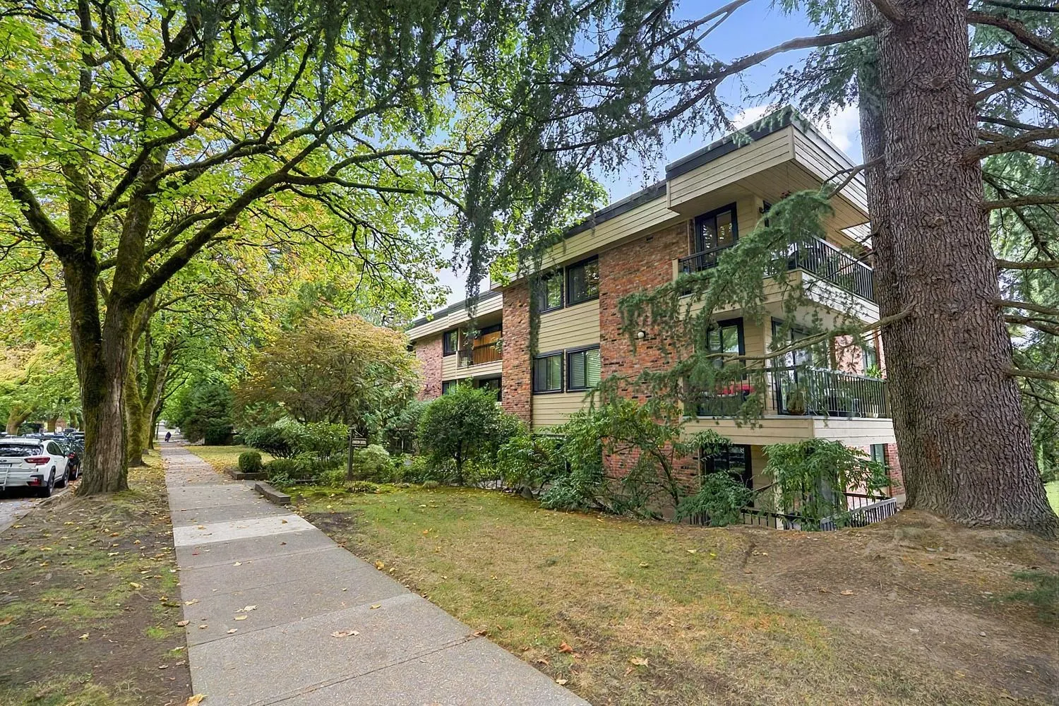 1717 W 13th Avenue #206