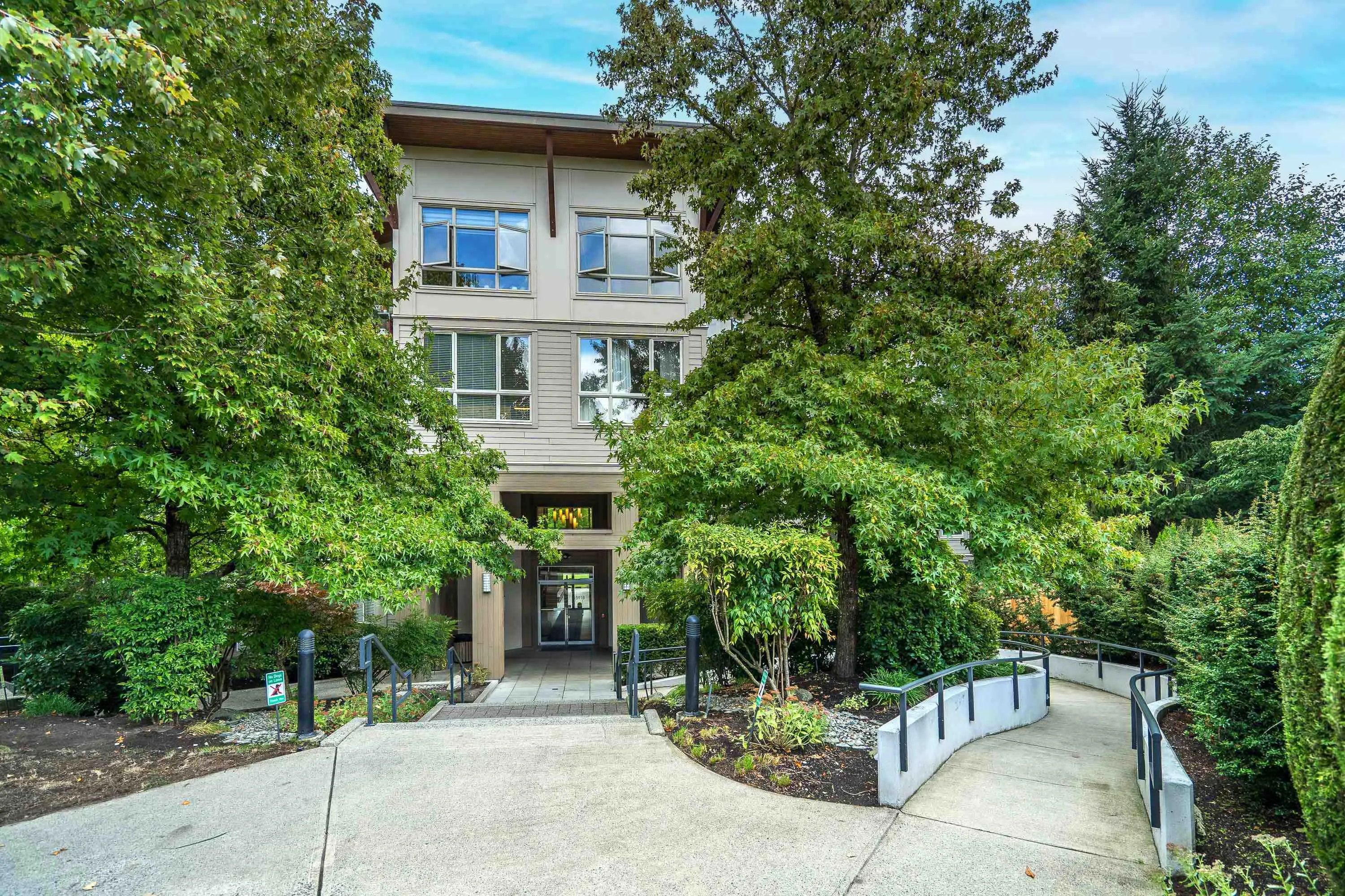15918 26 Avenue #307