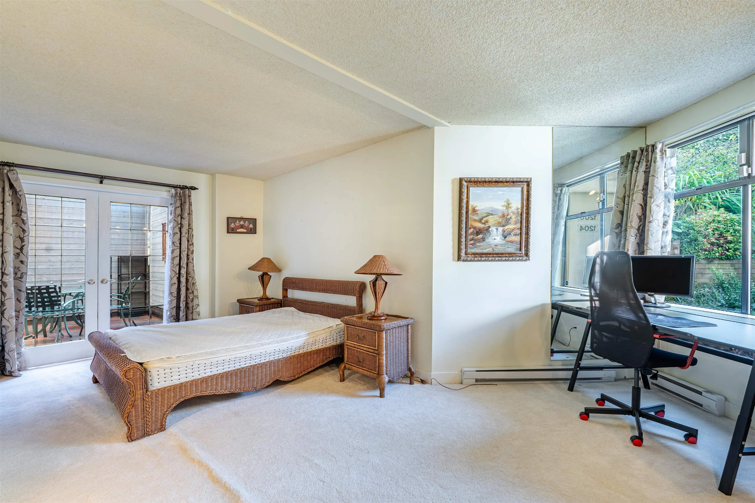 1200 Island Park Walk