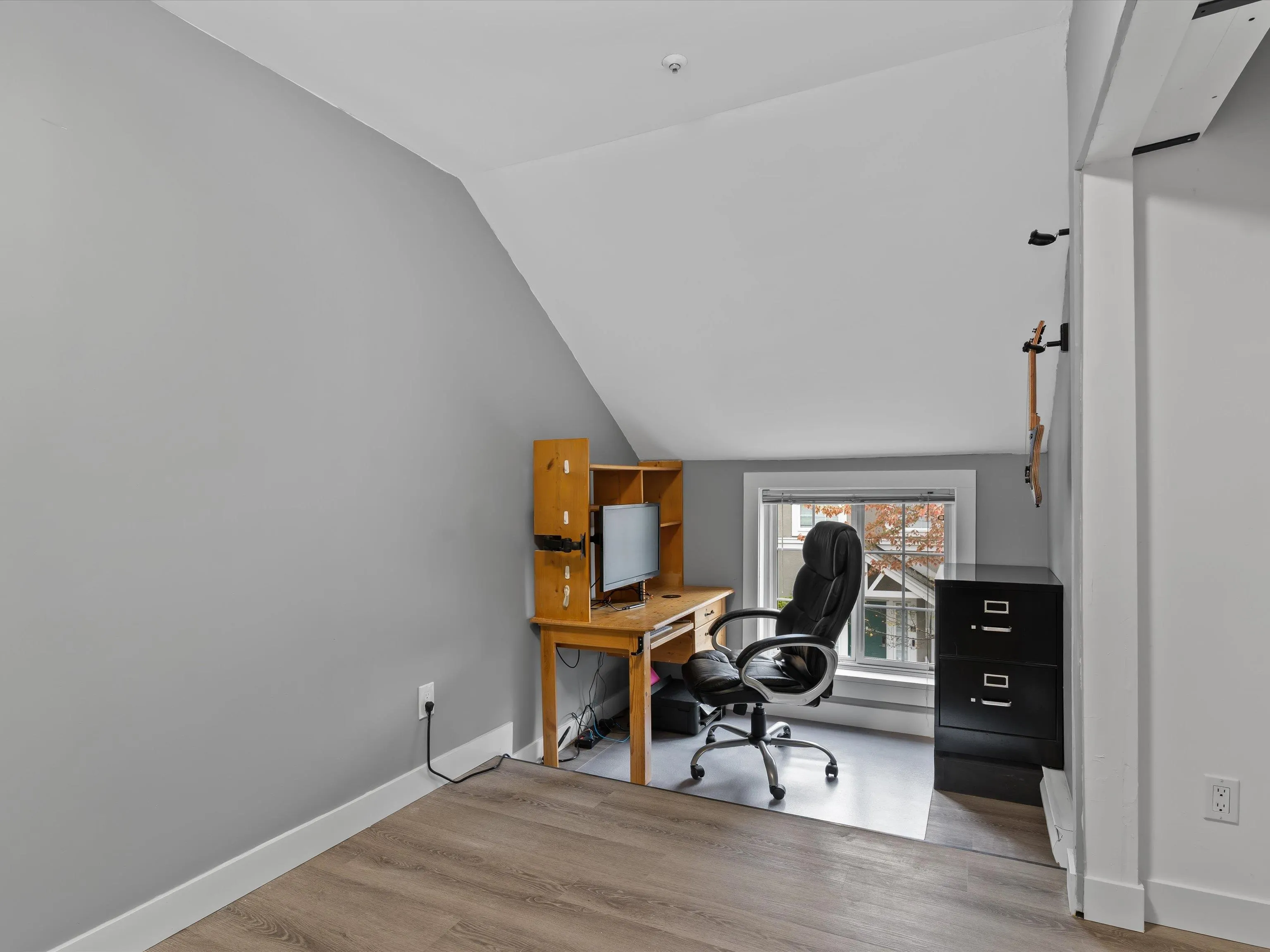 2422 Hawthorne Avenue #17