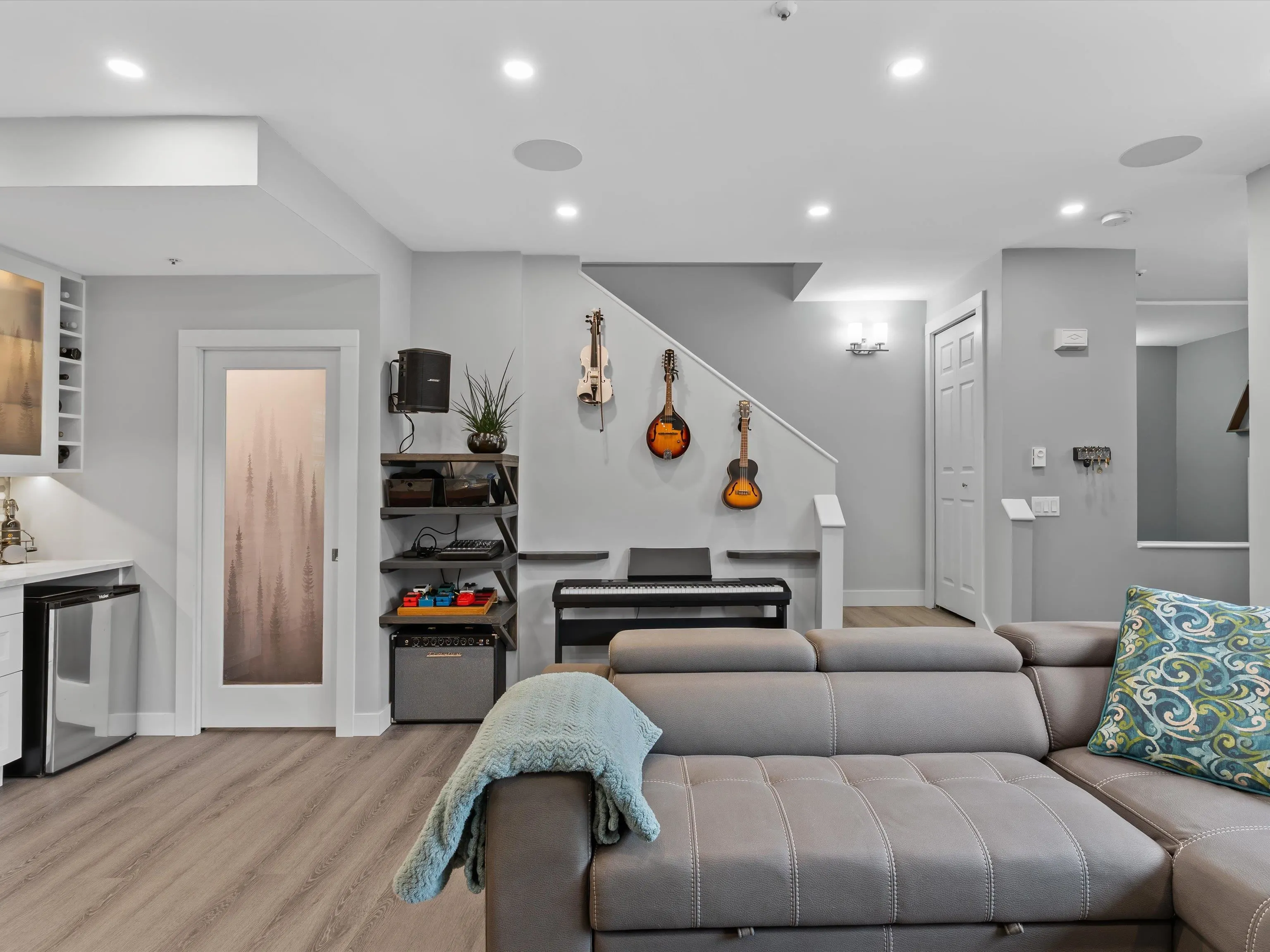 2422 Hawthorne Avenue #17