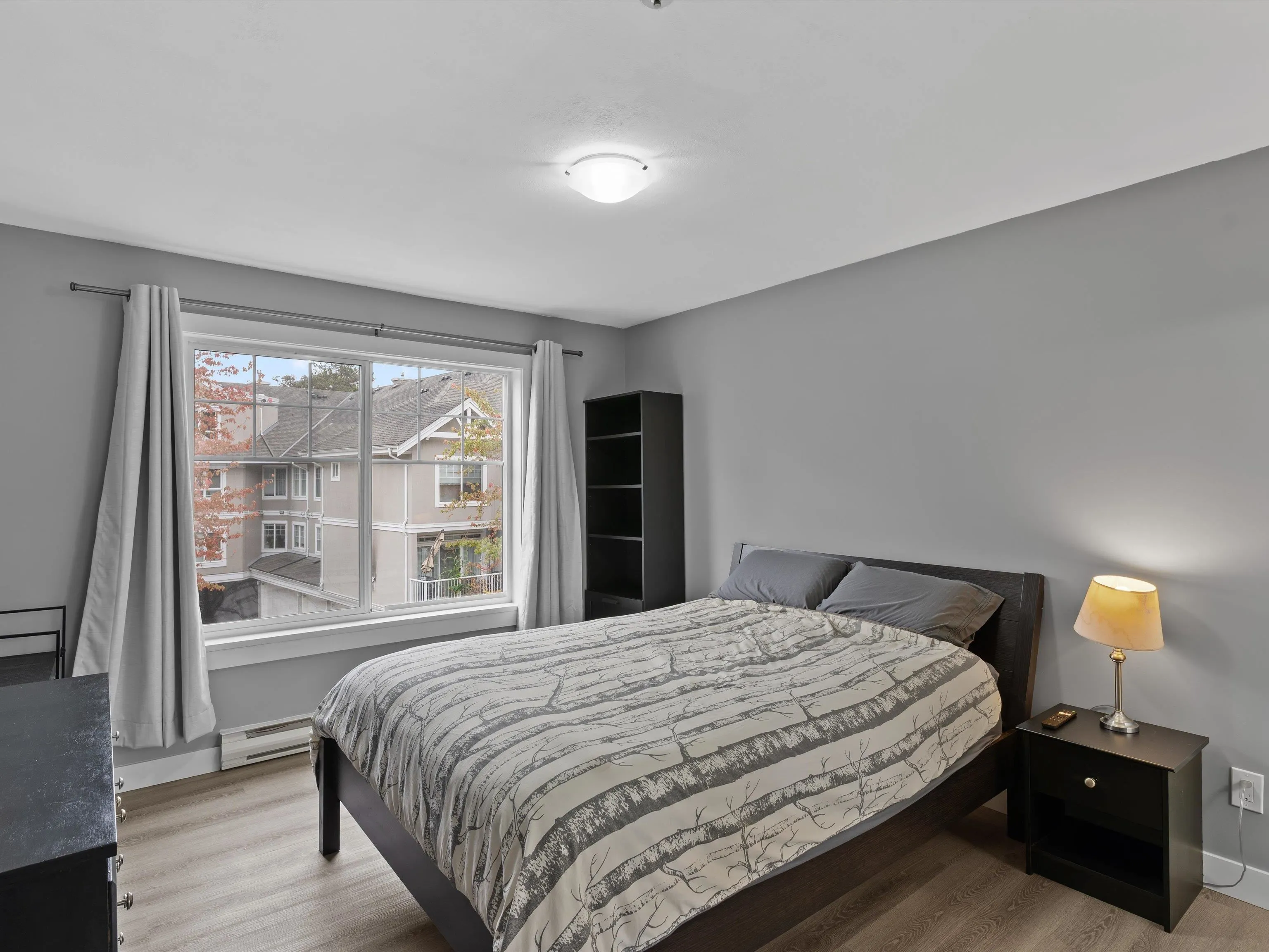 2422 Hawthorne Avenue #17